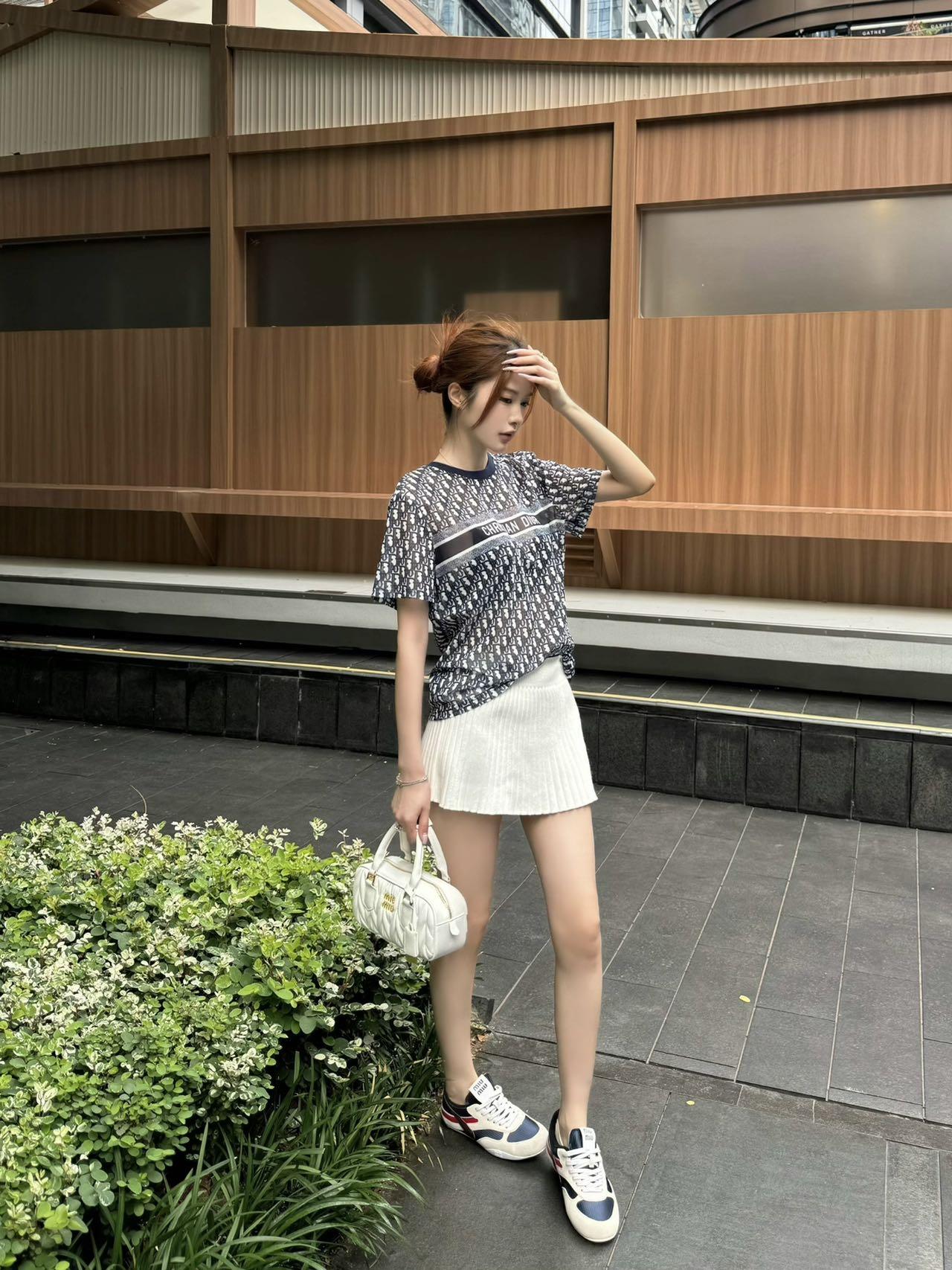 ee8927a6ec760f9aeb7955def4ff65cf.jpg