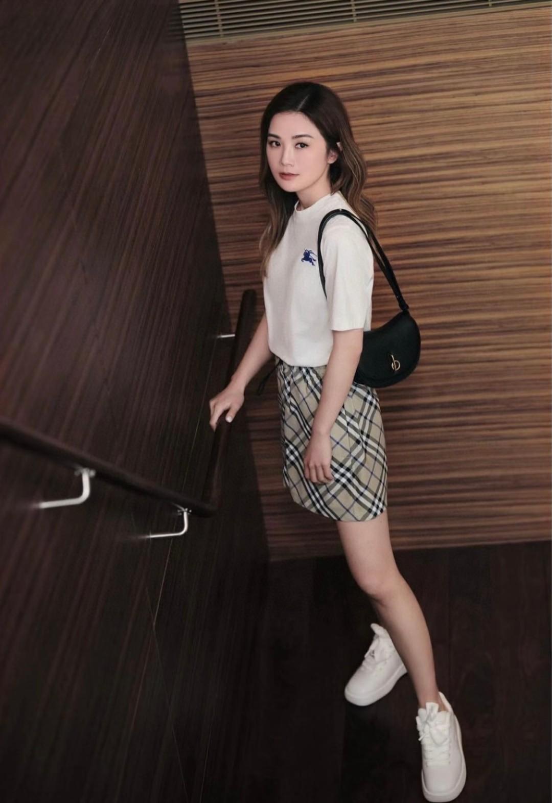 f8311a6d101c4afa04f3e1d5d364fdbf.jpg