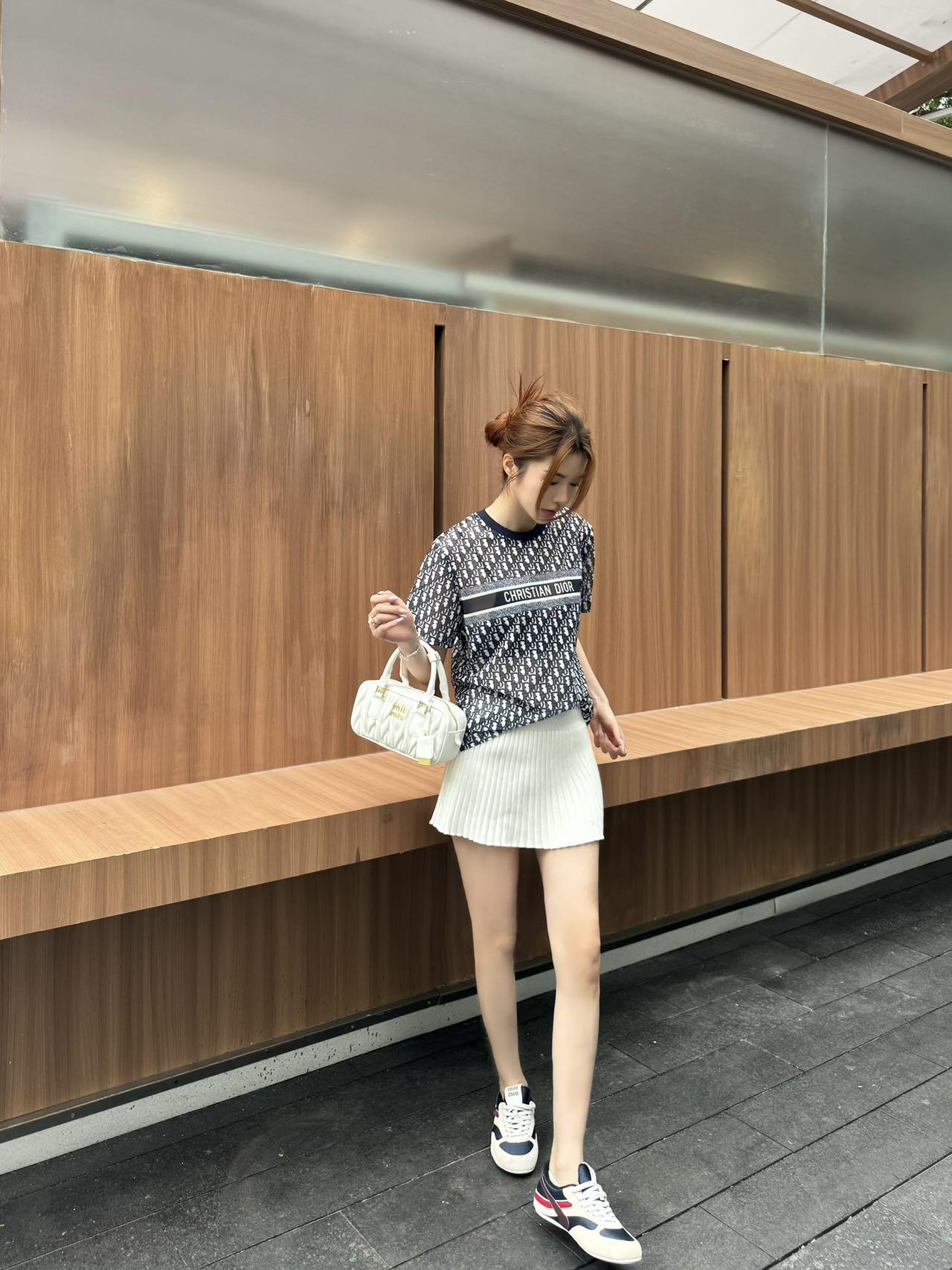 f8946a7d73ef4cc8bd82f28820788990.jpg