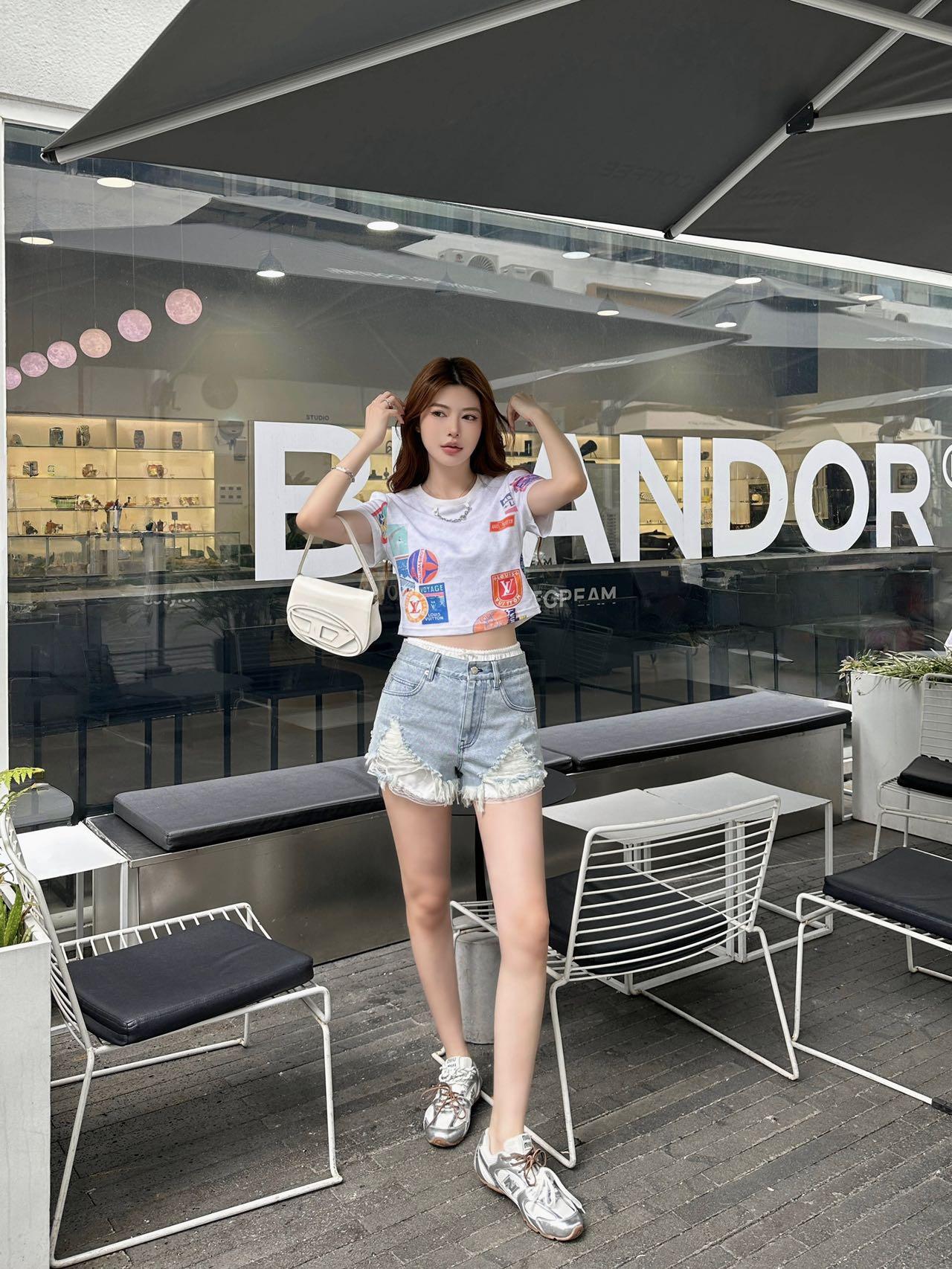 4ae8d840e55dd1db2bc1de5bfd49f21e.jpg