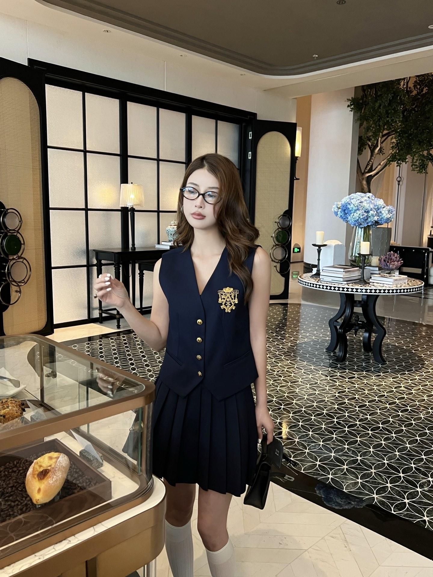 8a94e8d55a2e877ff6787d4bd7d69b37.jpg