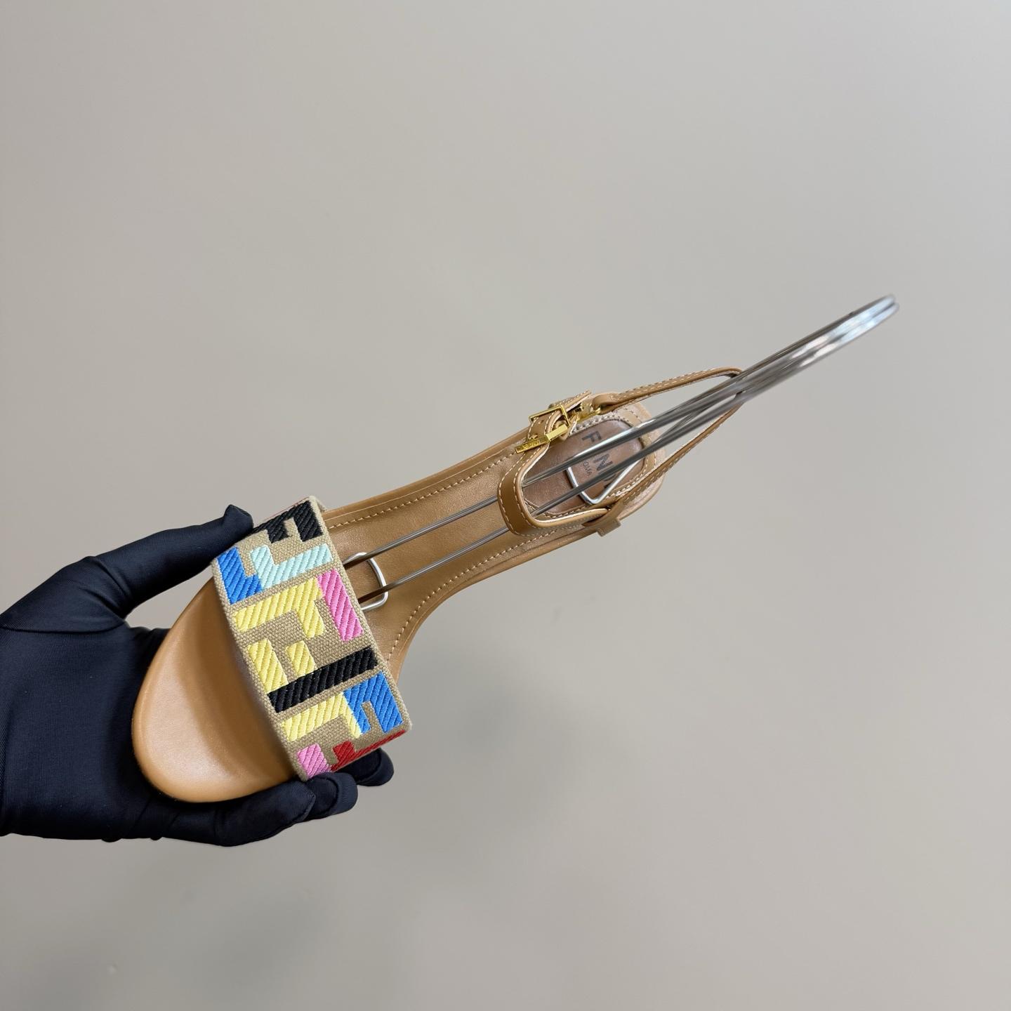 8c49a5e33a9f0481458374d1a5477a63.jpg