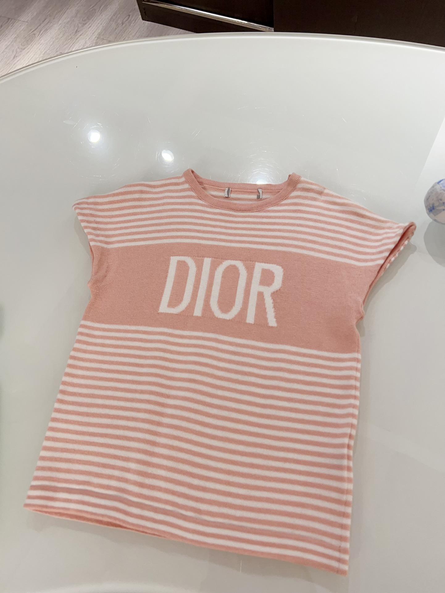 e99a9a558eecee5cce818d7033f42628.jpg