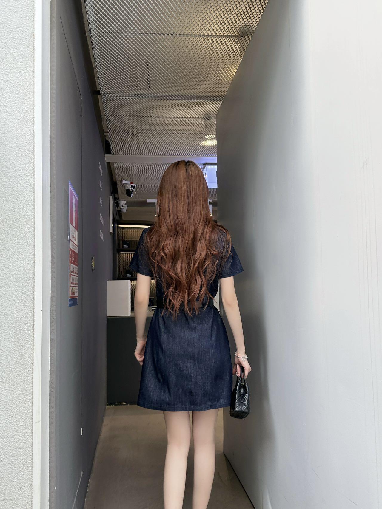 f81734cddd334eea7a38b2de4dfc845d.jpg