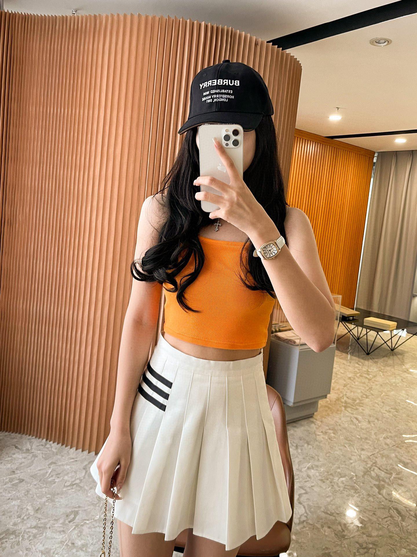 4c725a5a1ab2a73db3c391071fb620a8.jpg
