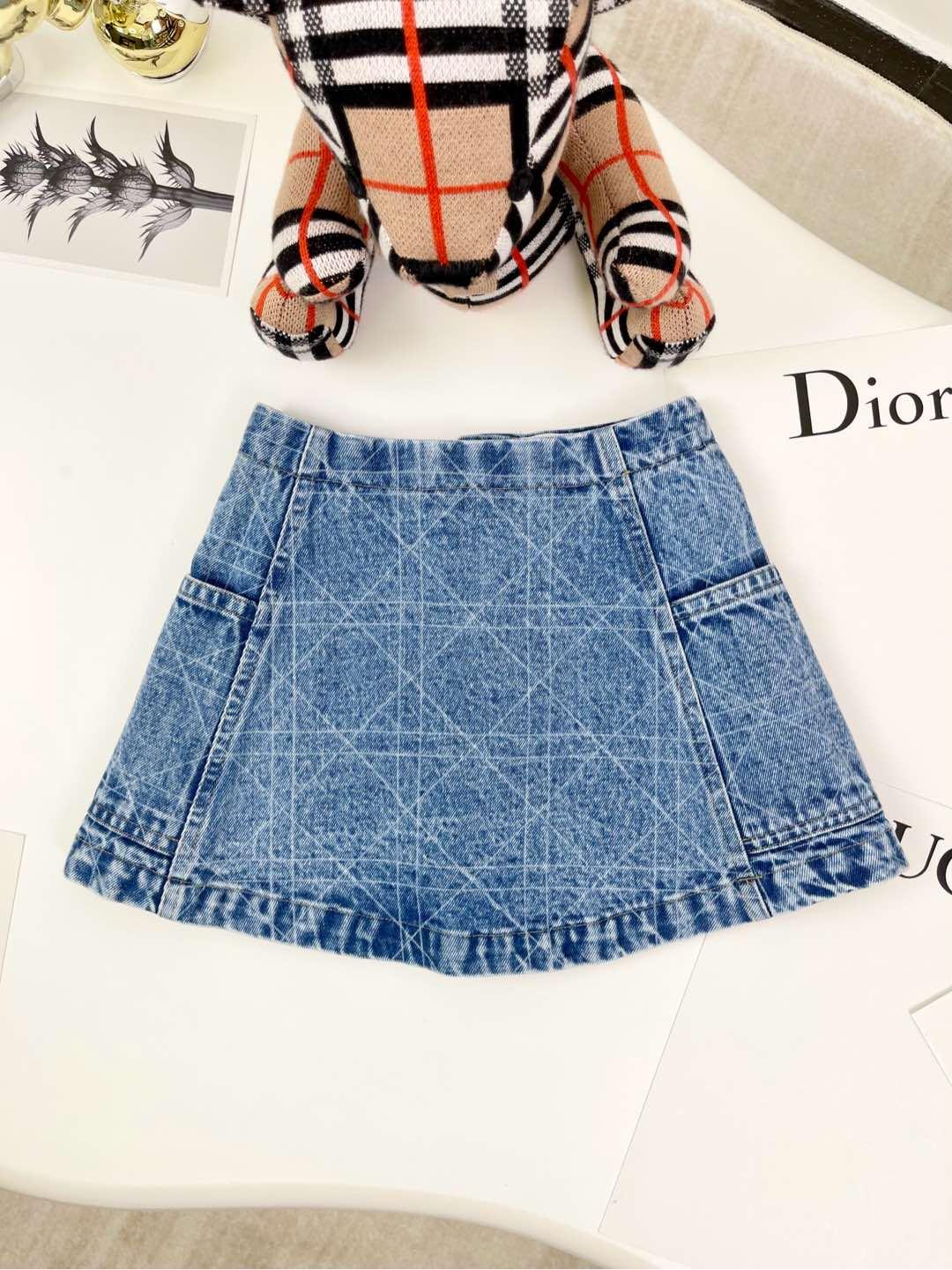 6a6b935e1c83fe575ef424c2c5d91a40.jpg