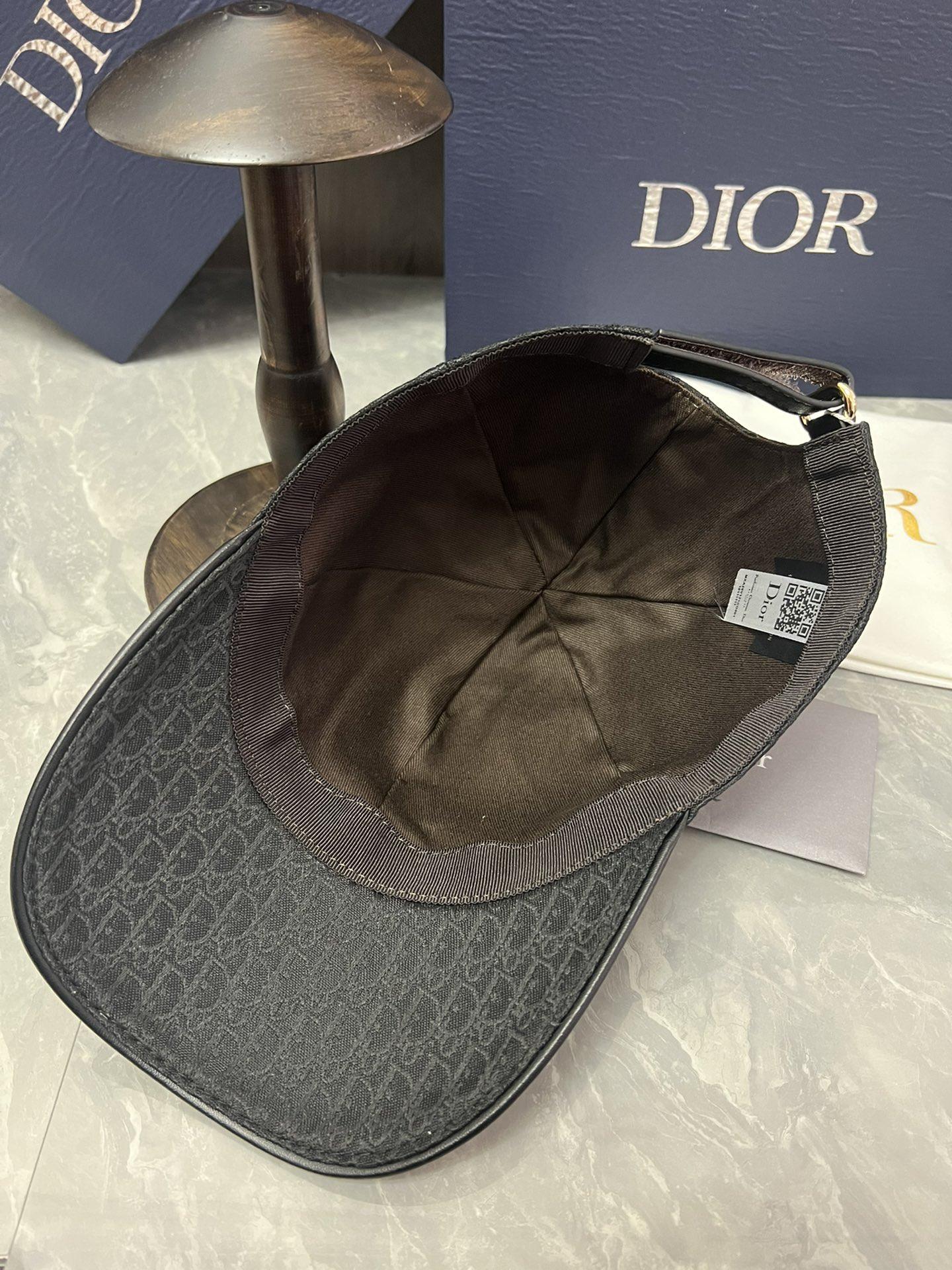 f9d7601770a9070462f0f71d8b9a2b72.jpg