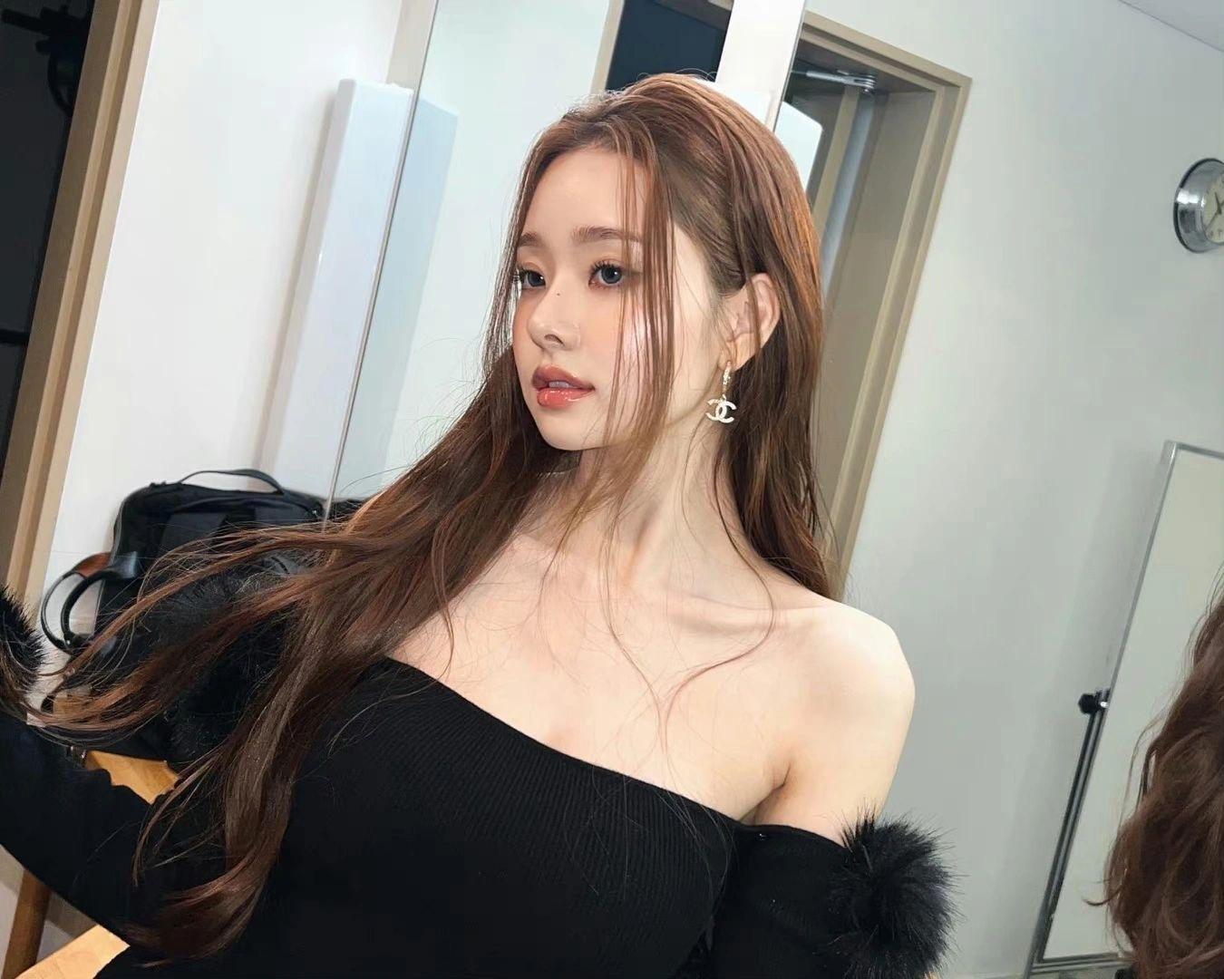 4d8a5e1f634c24ad8d8c7c5d12cbd541.jpg