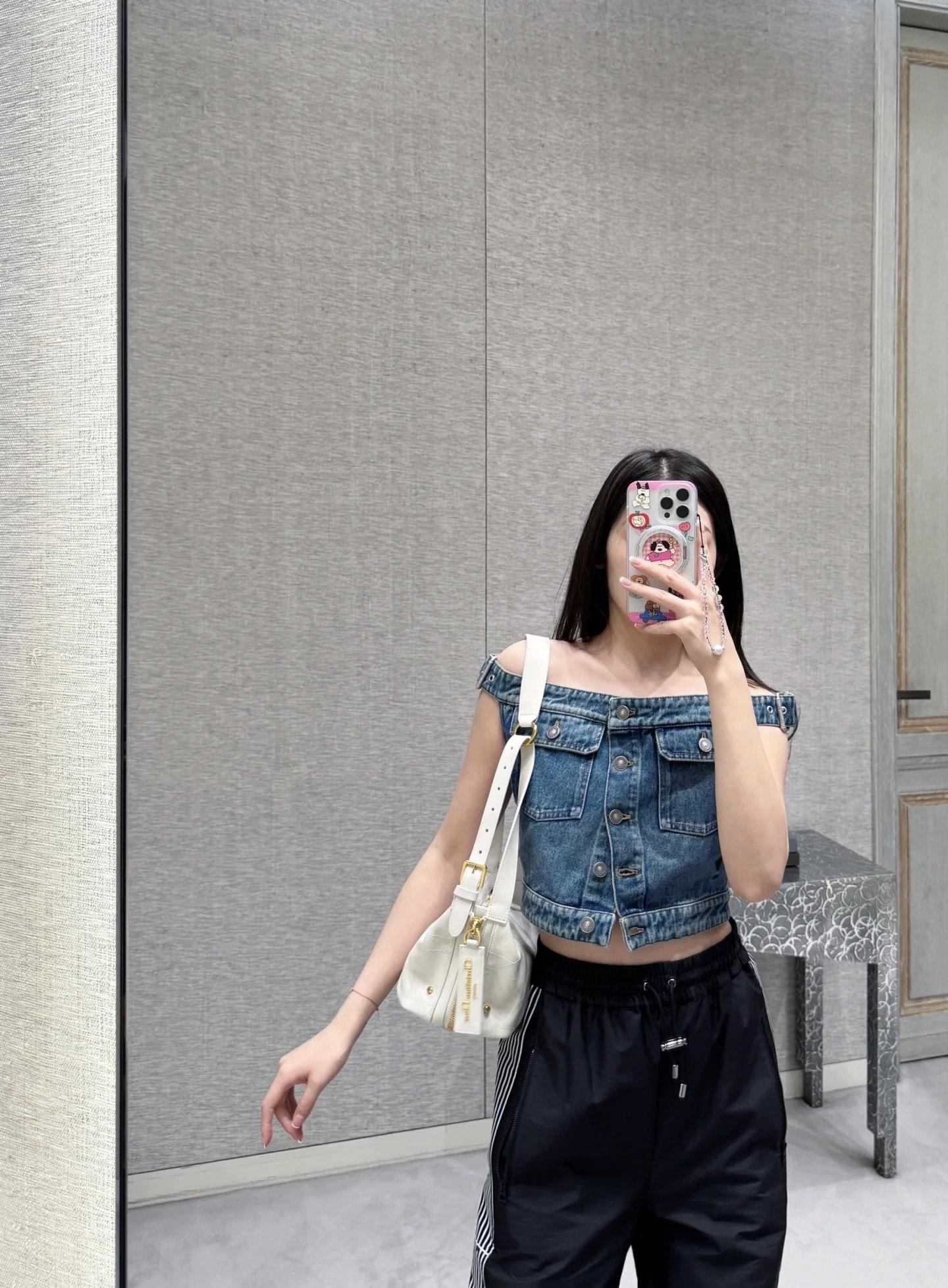 cb995c7fce24e6bebfc6a1b2e63cecfc.jpg