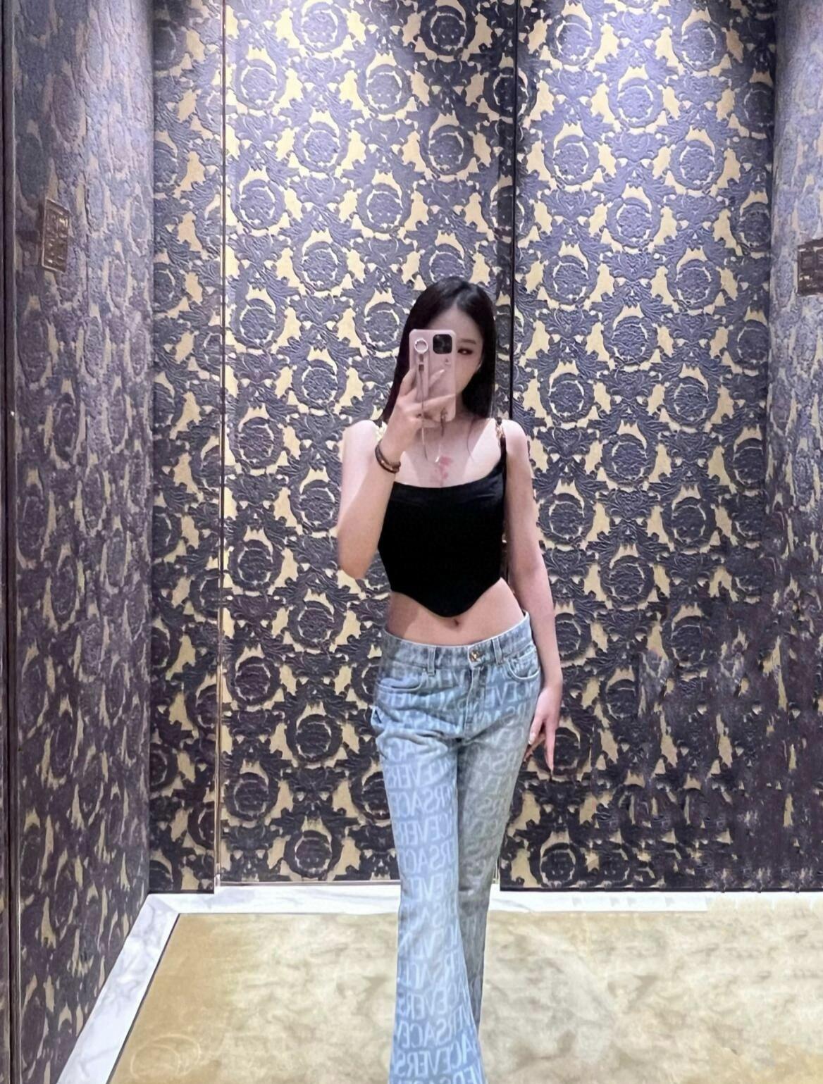 0f69d968de2e6eeb89137f740ae4de08.jpg