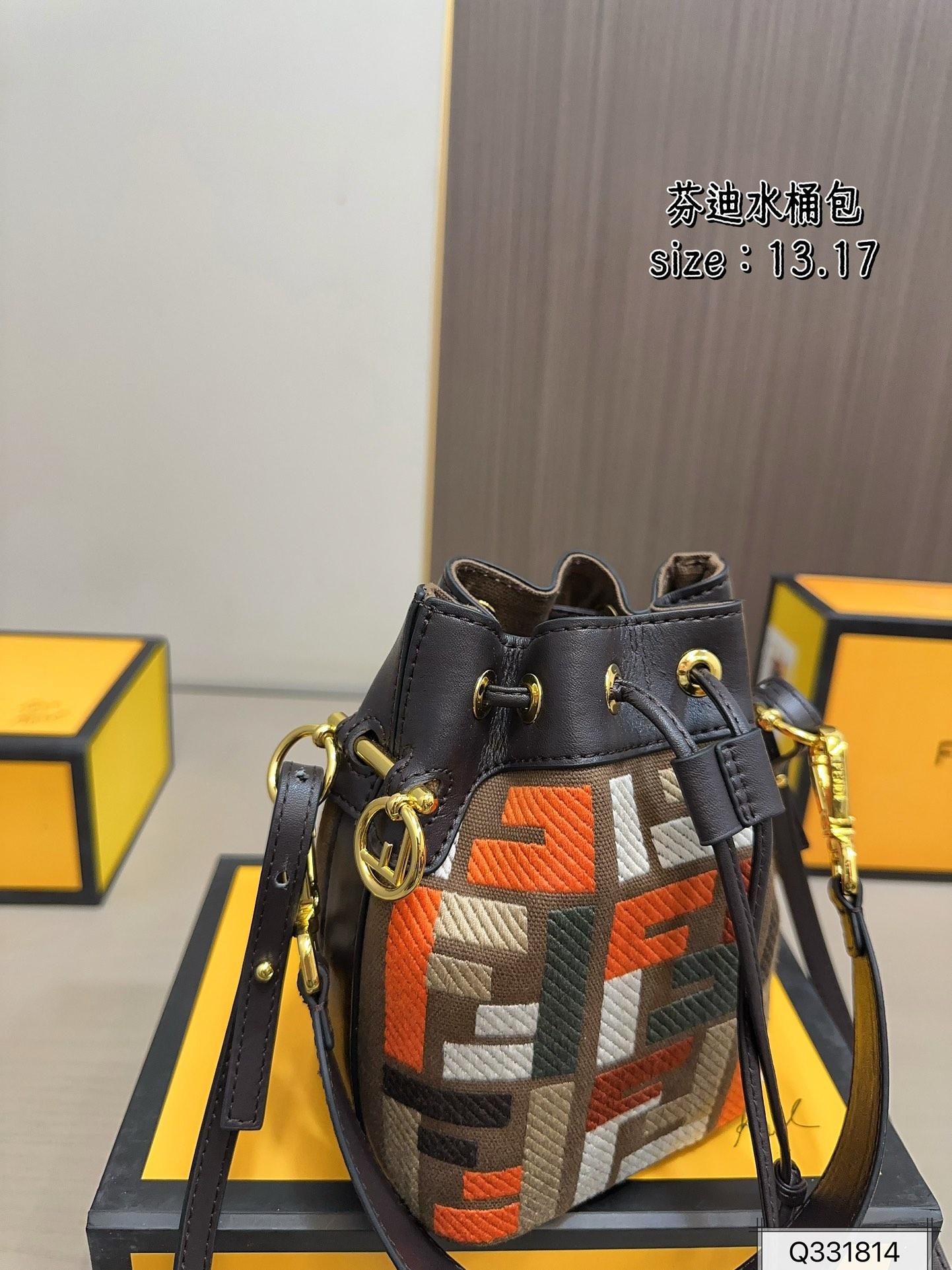 c671418fe6ac47d0578cff365b0fbc9c.jpg