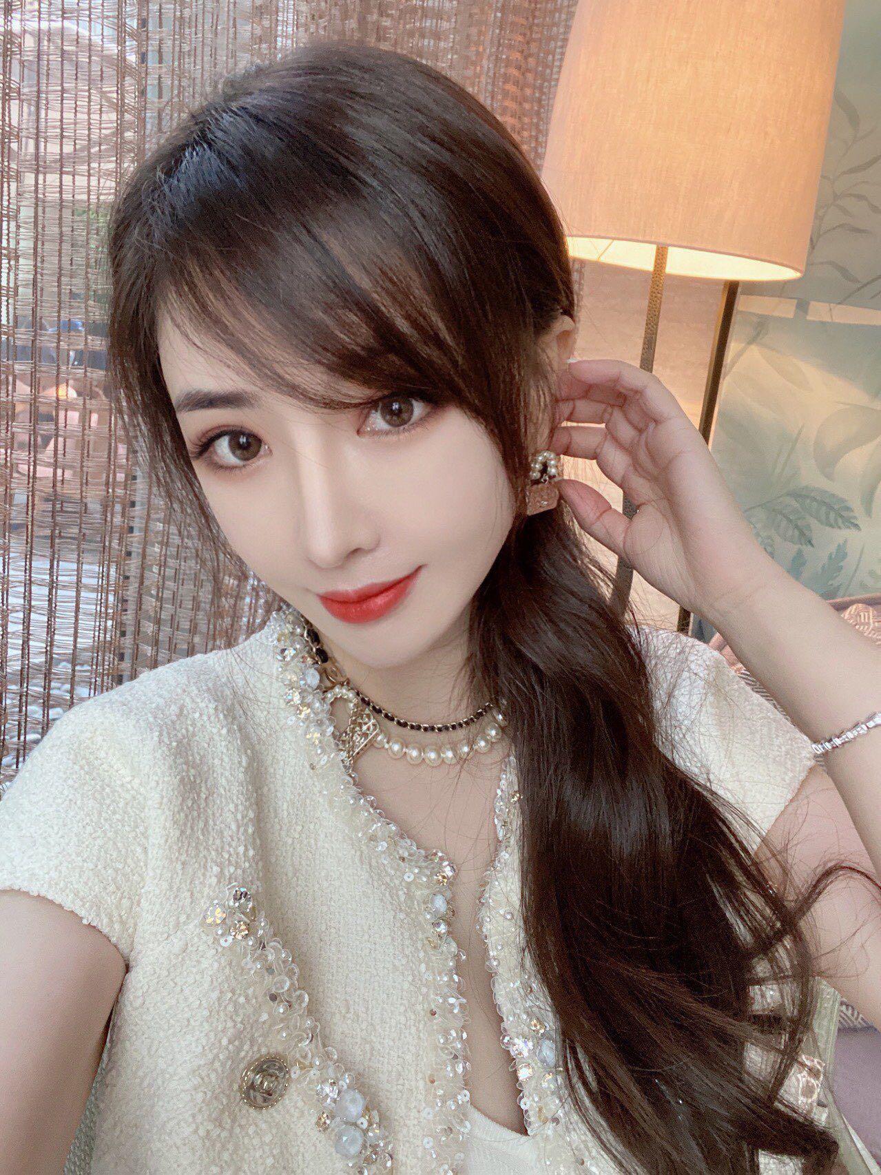 f4ef122db42e51ca4447cd0f279e8d79.jpg
