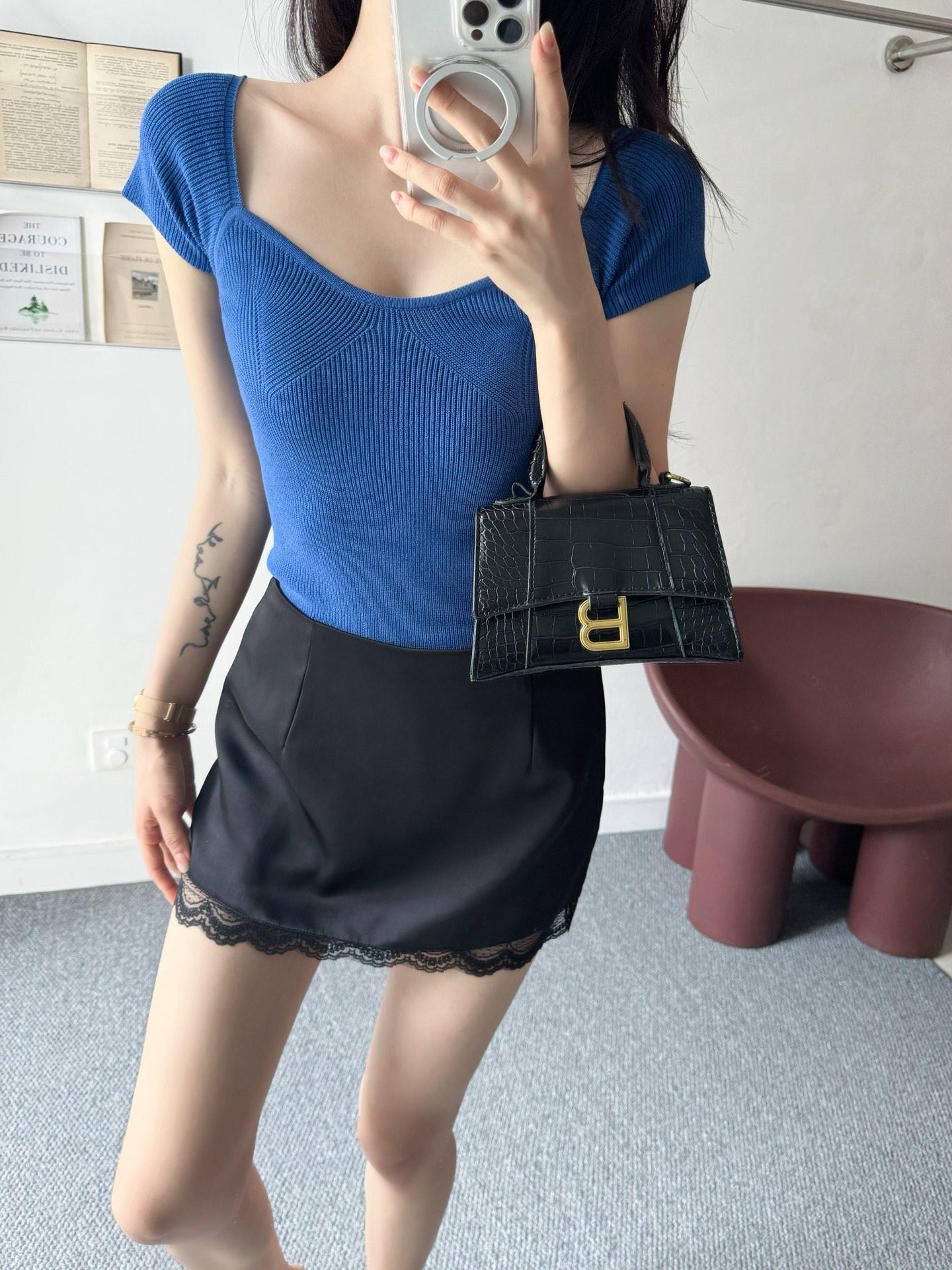 70742fe2e81dc59888bb7db5db7dc3fa.jpg