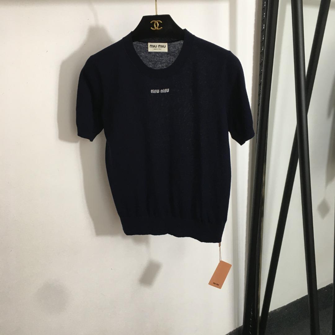 972dbb5736e88e3fa842045ab53e8379.jpg