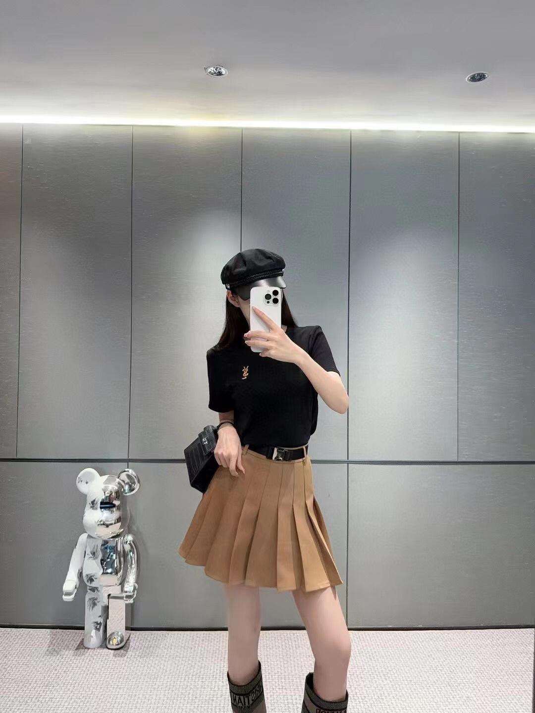 e715baaa0eb6a79df76059d2532c70ba.jpg