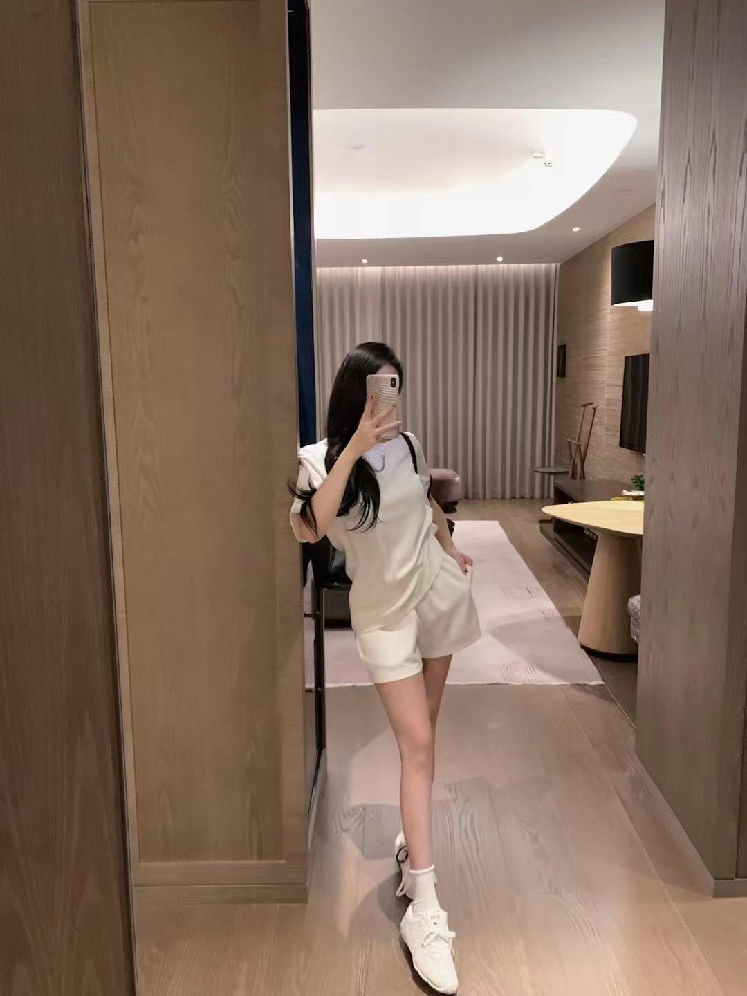 fa9cc91121863958a6fa8b49cb979e8e.jpg