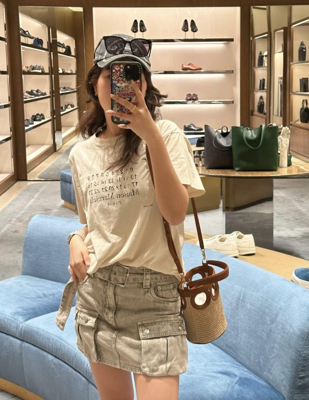 854c8521d88db46bfbe5772d1421b4d2.jpg