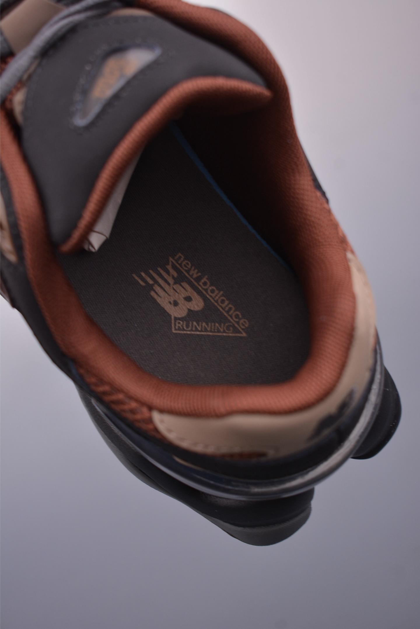 d2fda72acf74cad859a86d42a3a7f422.jpg