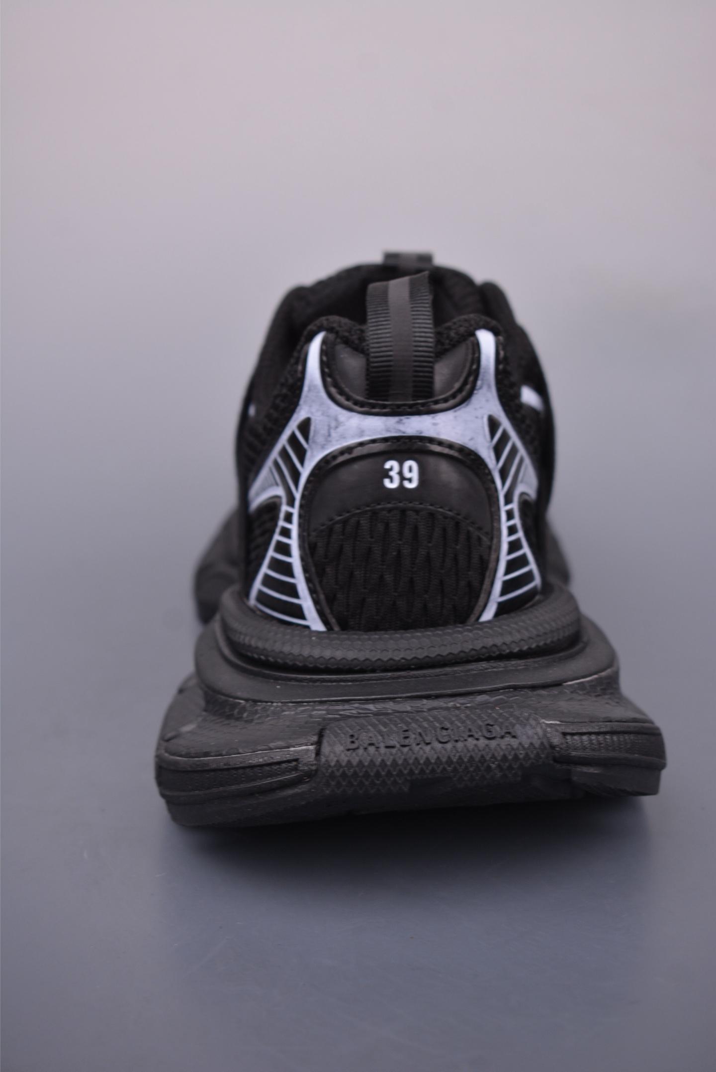 eb7adaad55ae6af5186f881f18e59569.jpg