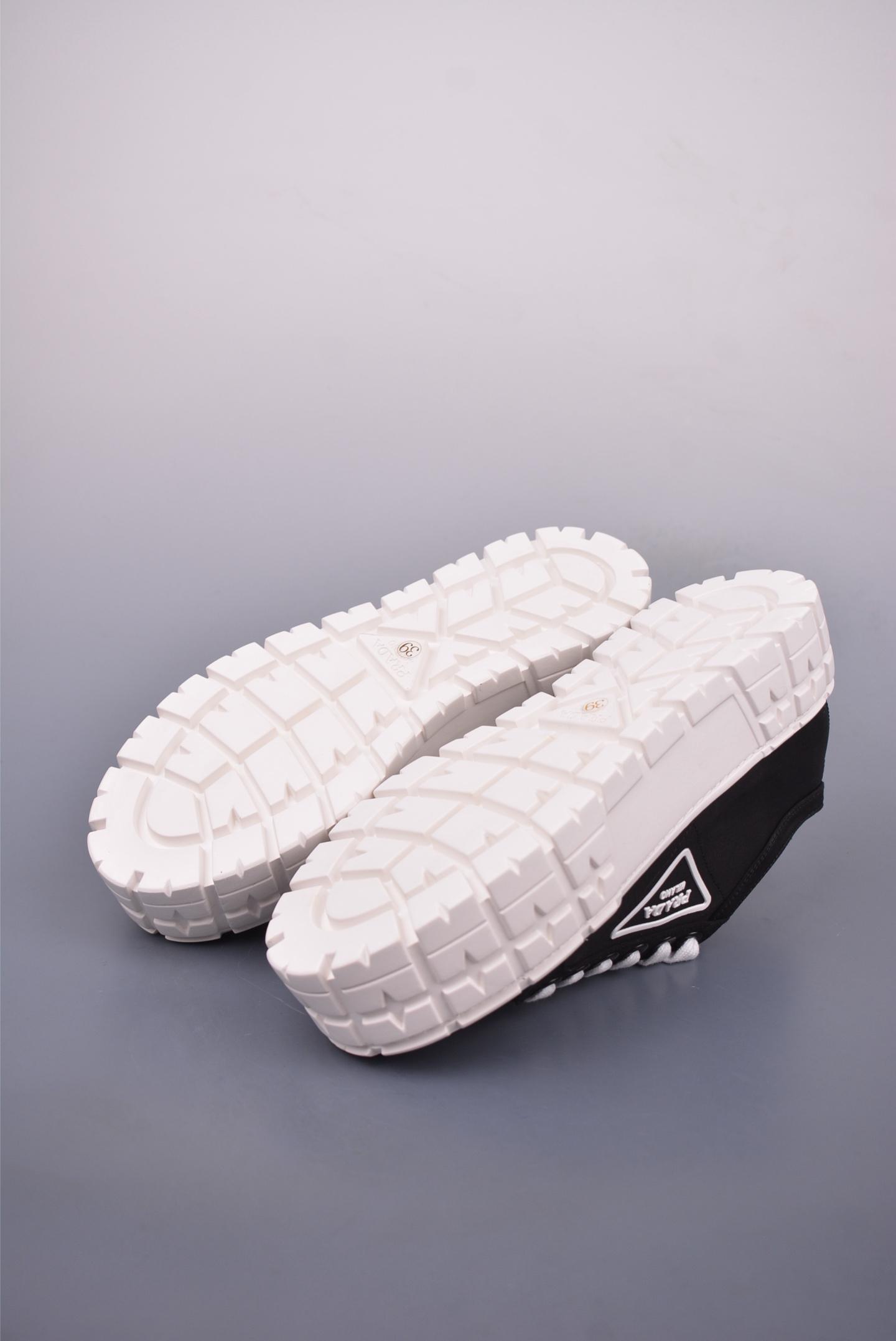 b59dbfc95fe359d7bb65fd01aae113b1.jpg