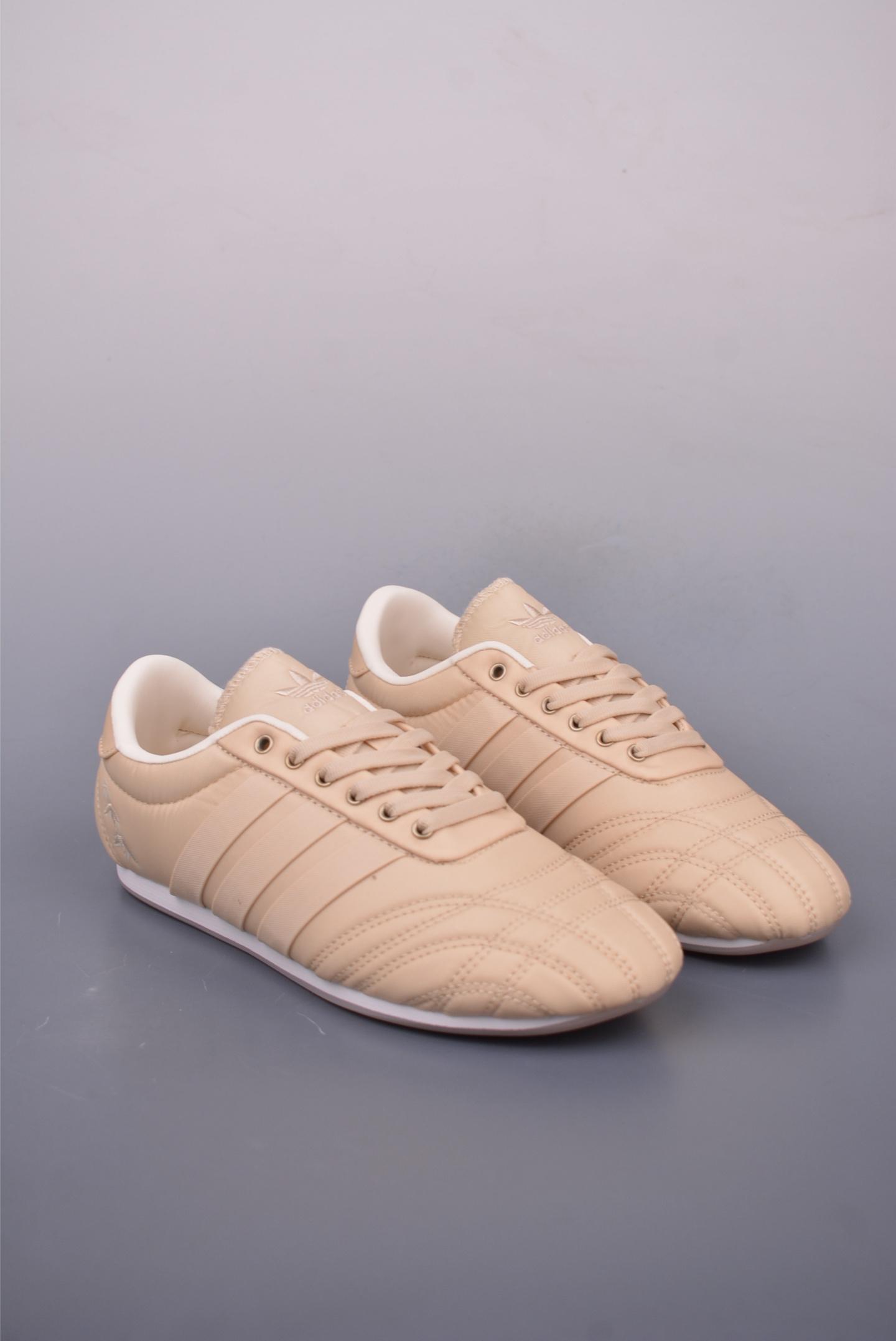 fbca5be16cf99796e7a37a6d6a0da236.jpg