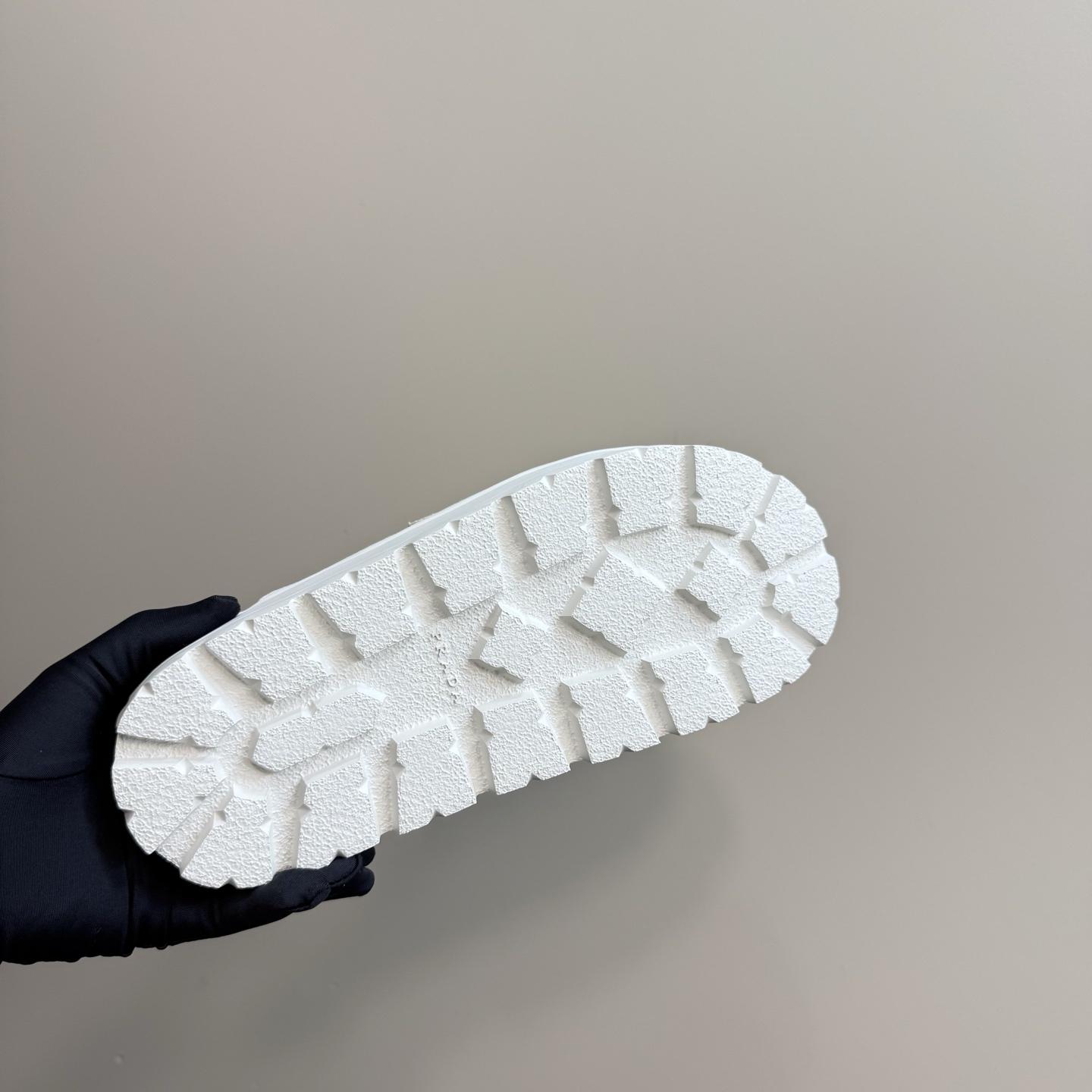 5d6e9510da0f940bfa6c0e08176ce0eb.jpg