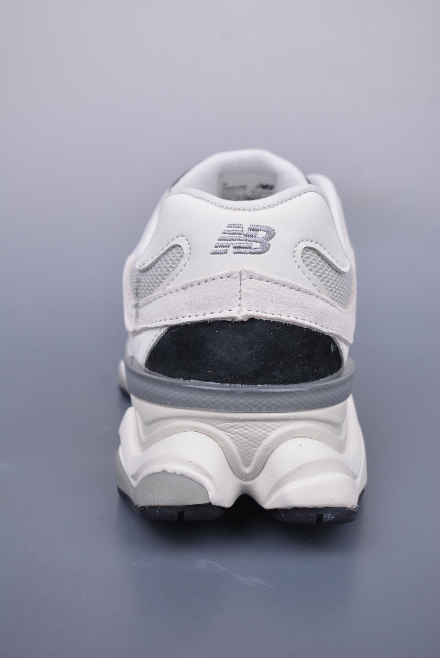 5e5617079db70a2dc4ee01a1f593a337.jpg