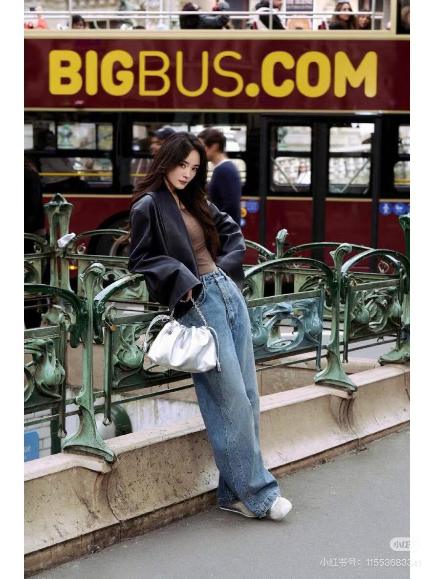 0ad95a0bea5747cc2bc91fa5173d2601.jpg