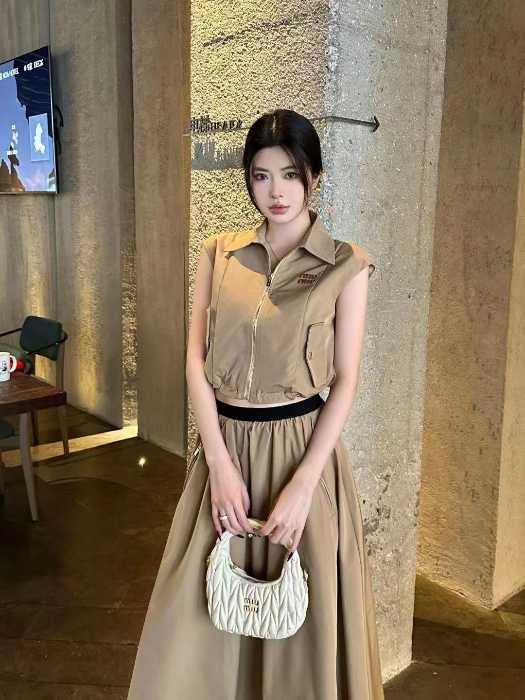 0d44a60ec33b790bbe403b0305d22ab8.jpg