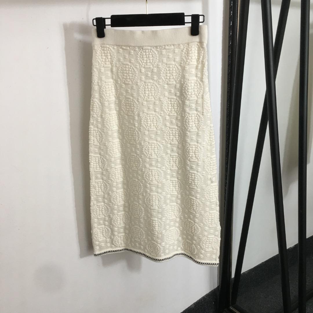 629eb0e78f22d5a591b9a57c0e8a5adb.jpg