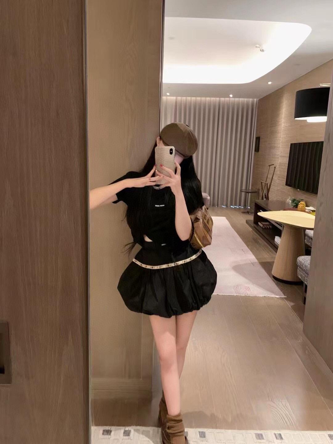 6403a9d23c352355f1999ba7543d884e.jpg
