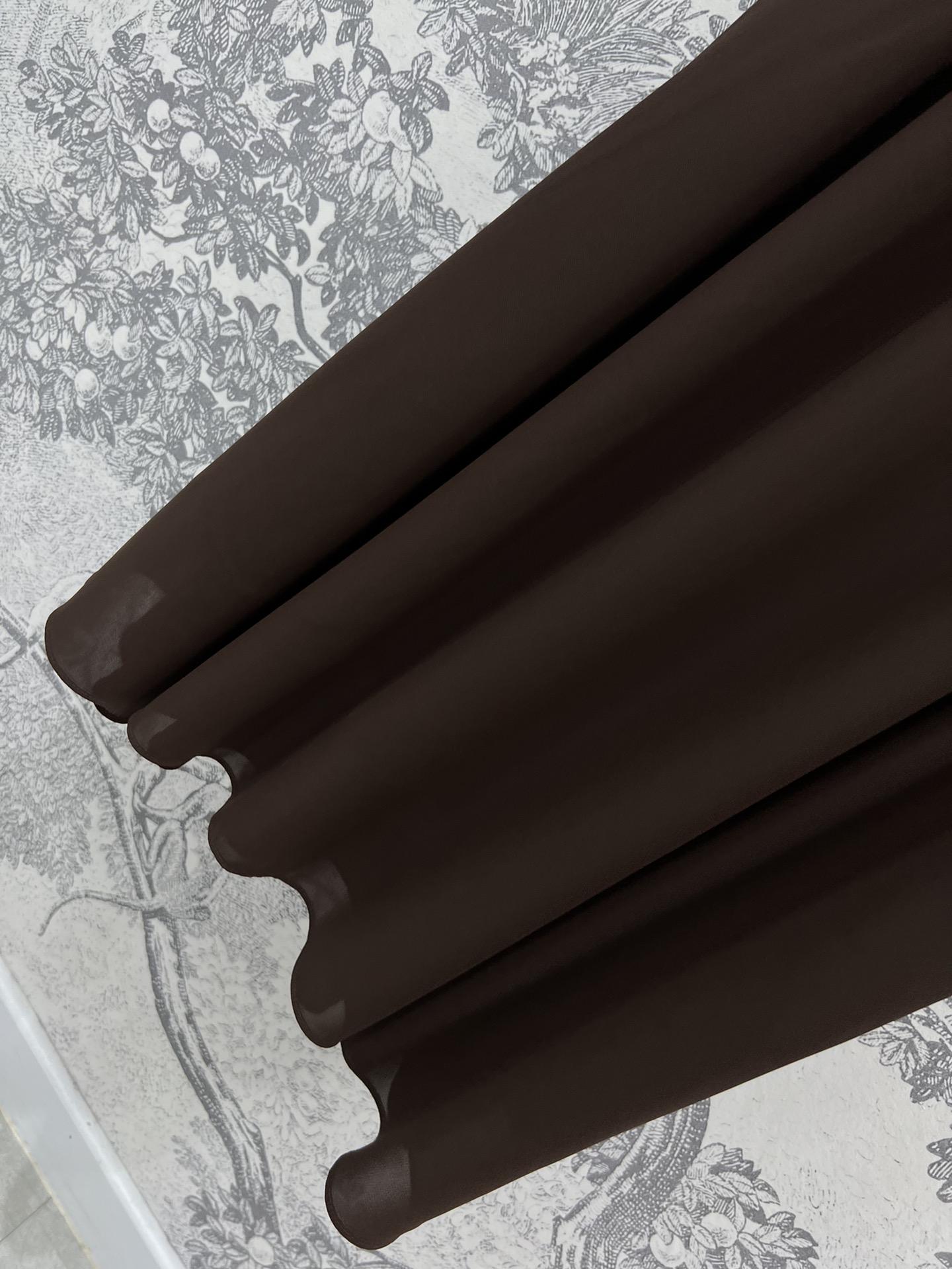 a15f1481bde23183a40b79ab4fec012d.jpg