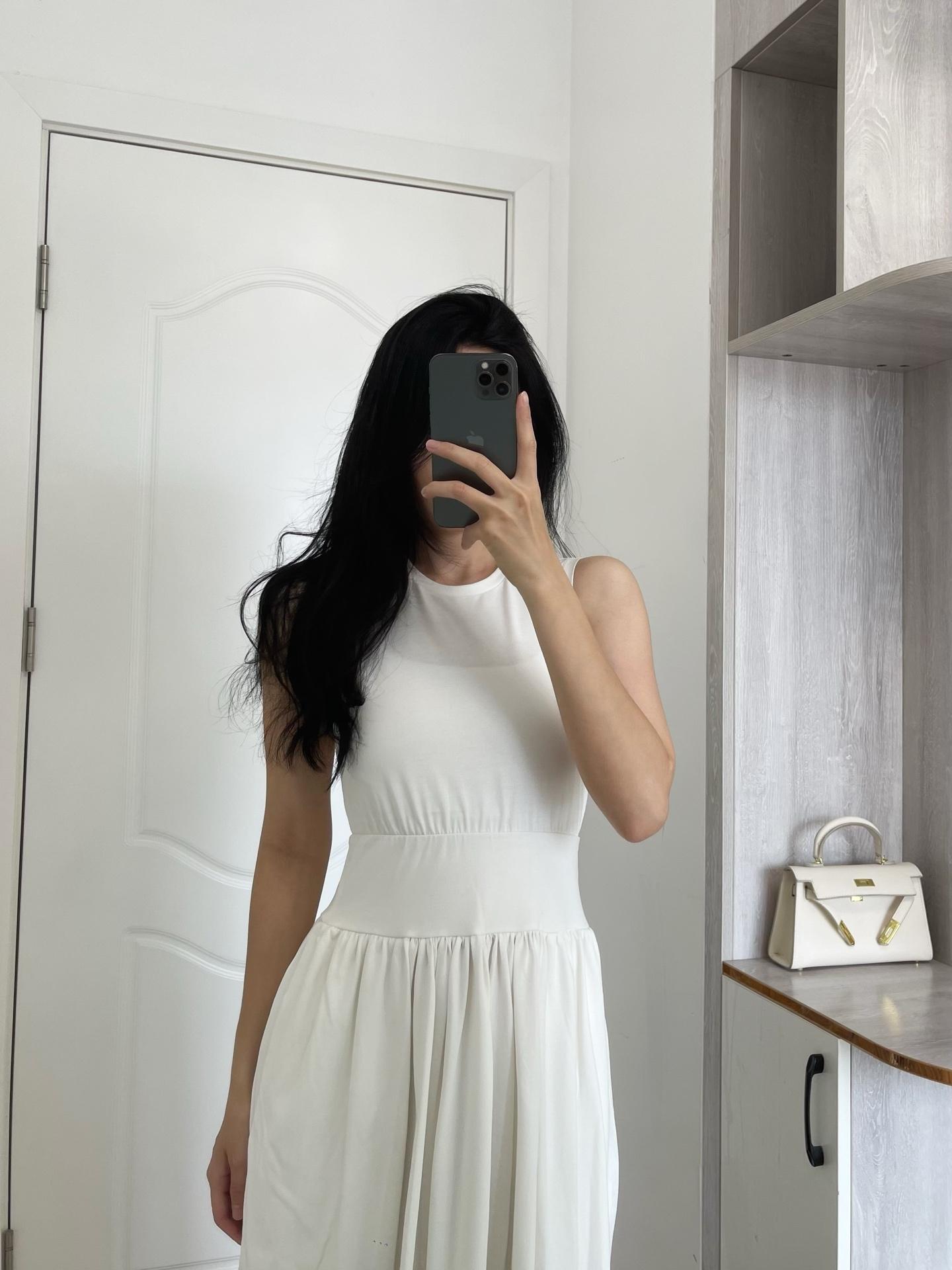acaa7d40f68c35965bdc5235a4579d6a.jpg