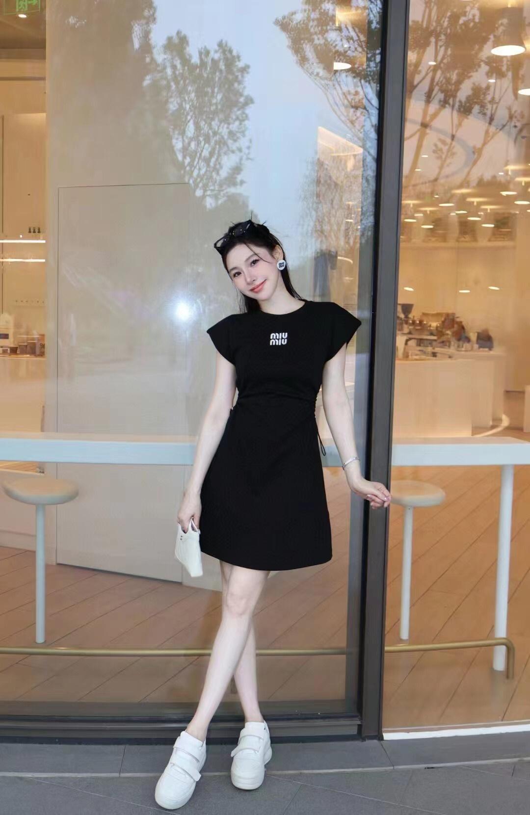 bdfed0413faaa2d3ebab69895bb65a12.jpg
