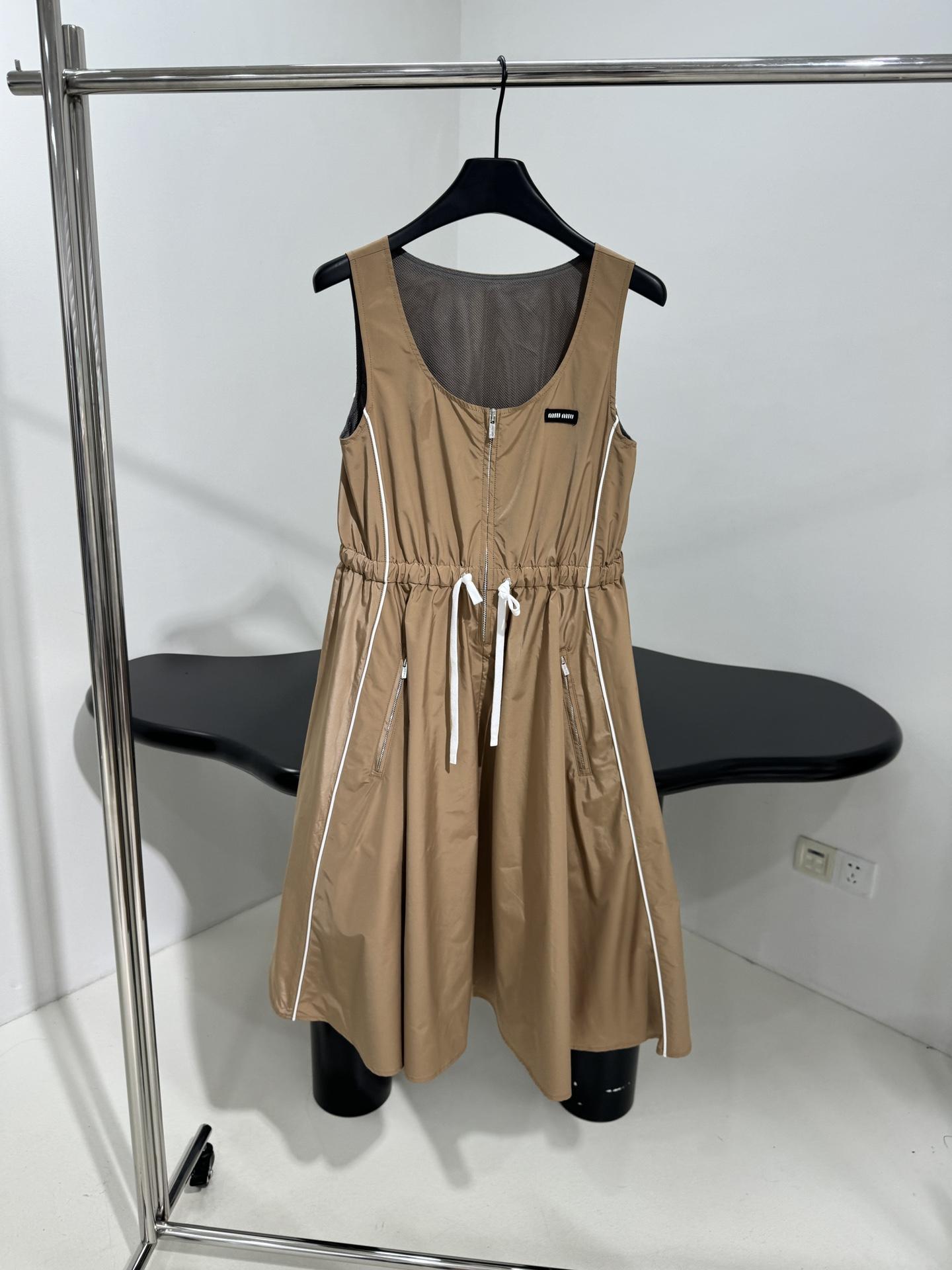 d10d6498fa7ea859487a9674cdc2bfaa.jpg