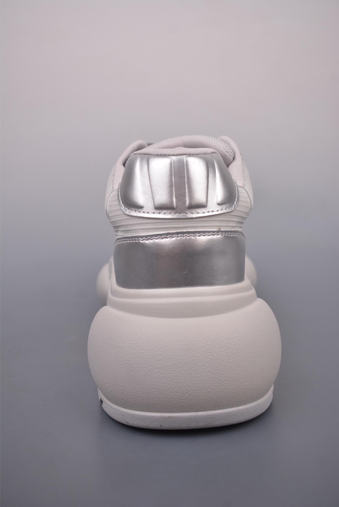 d9c7e2944fea95aa175780bbcc7232a1.jpg