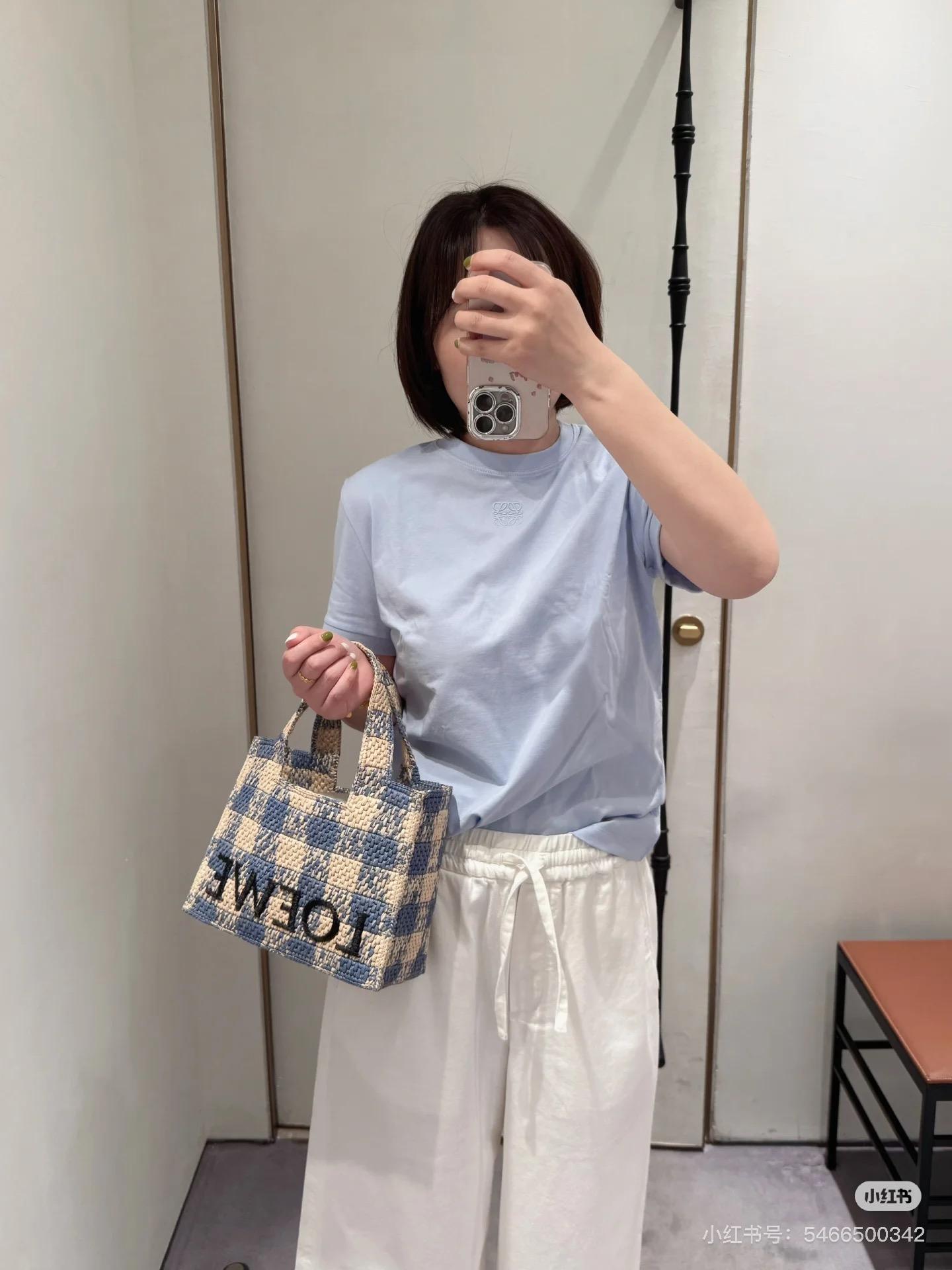 35bd7e5558bc15a06771b7dfce606564.jpg
