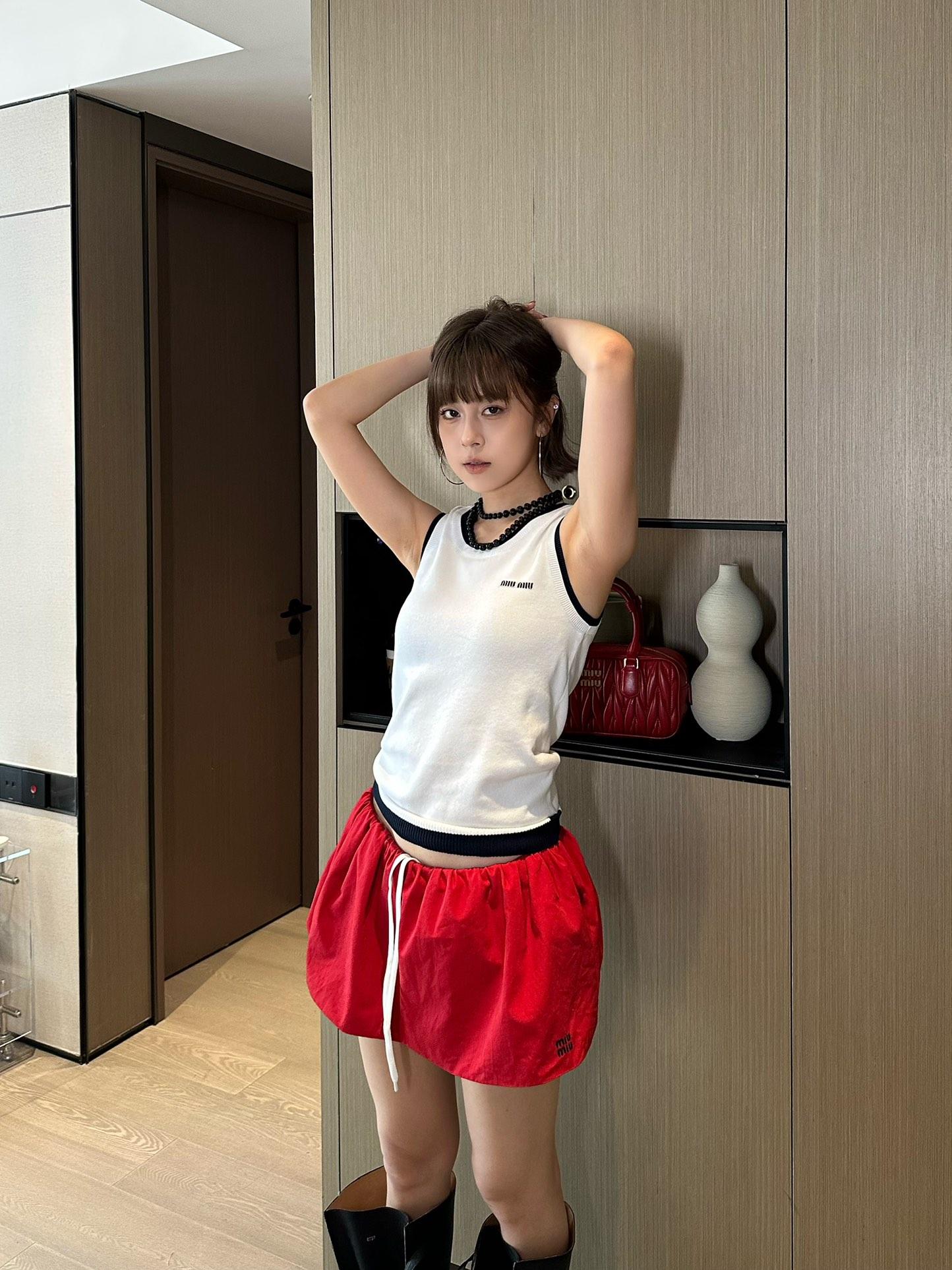 4f0a17f1a3a81ec8dca1a9d6c0d78b41.jpg