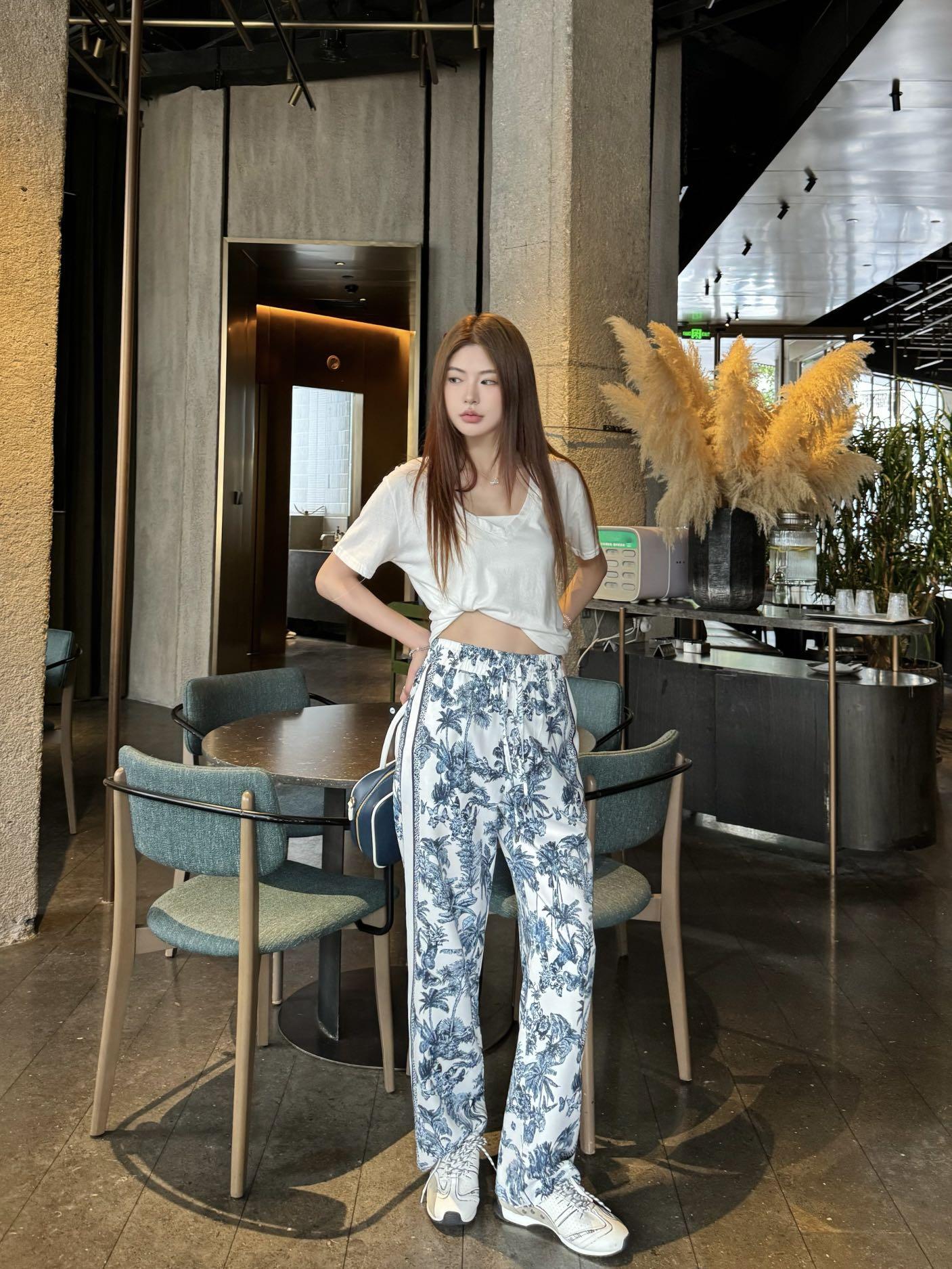 5ea9b3cd52d09878cc5f0cb45d0982b7.jpg