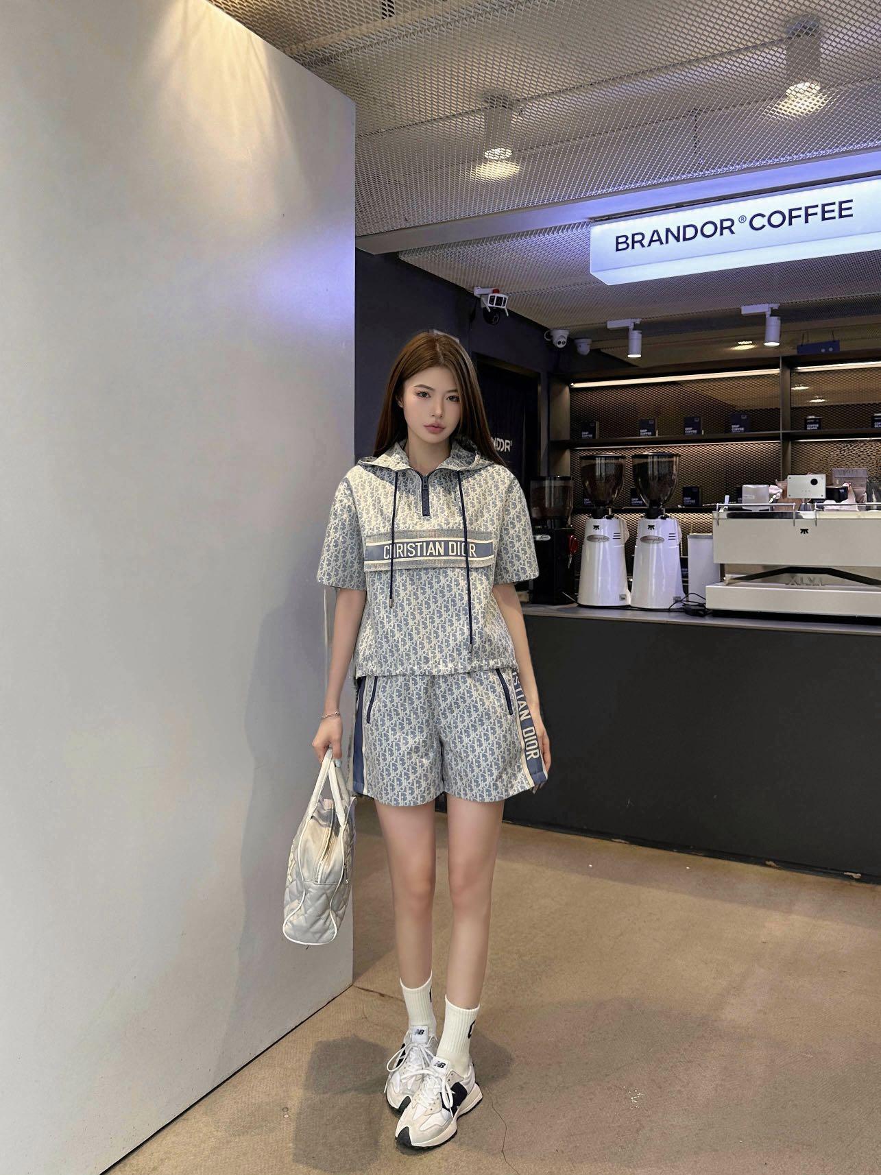 6a5ca1f79a5a18a4f1e7151af3c42c4e.jpg