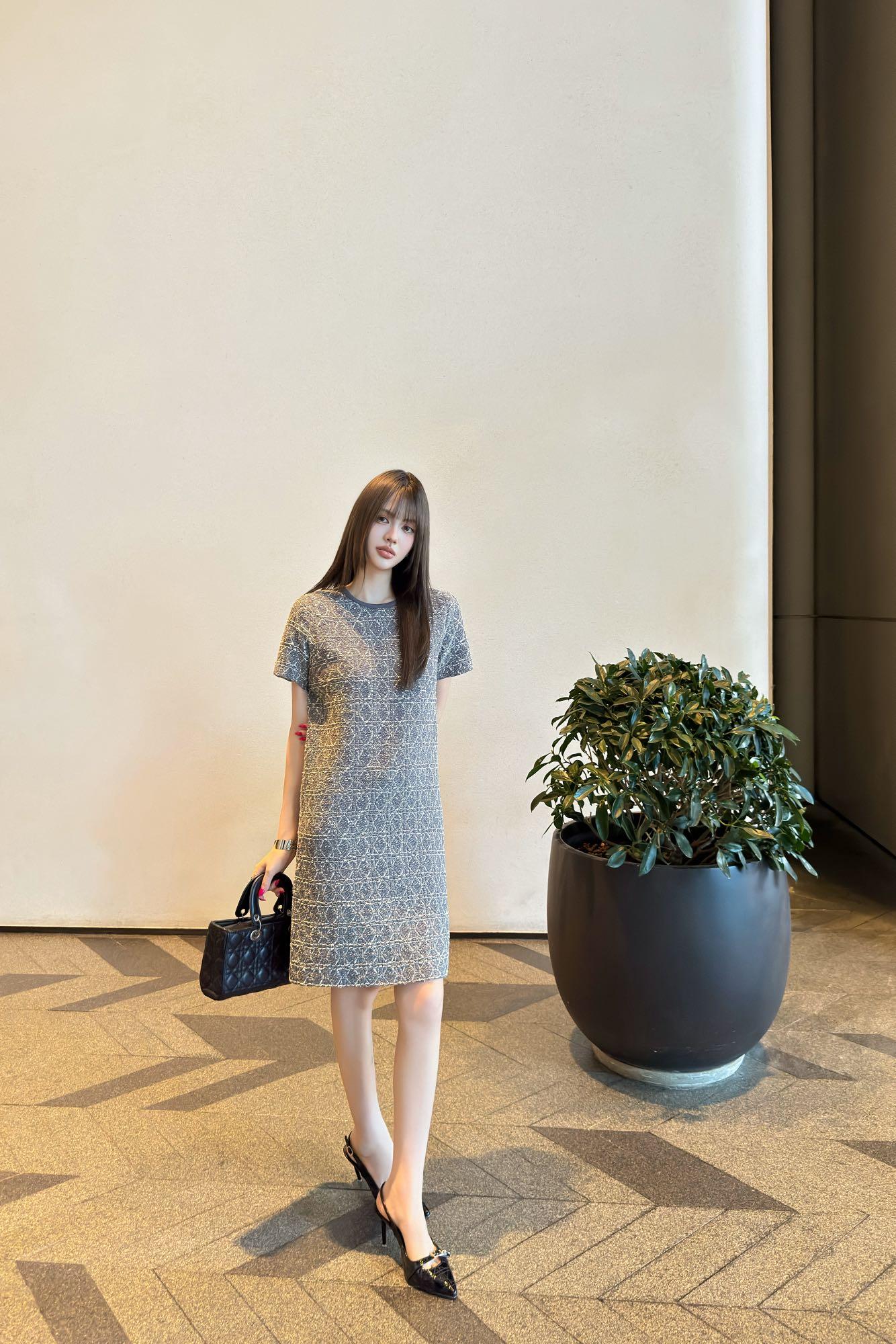6bd110d342d161c997cb1f6a27885111.jpg