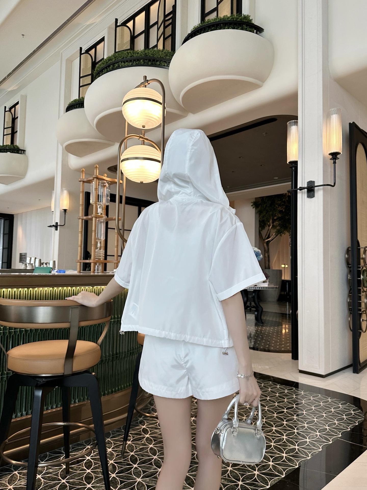 83f1bde04c90d73095252e6fade1a05f.jpg