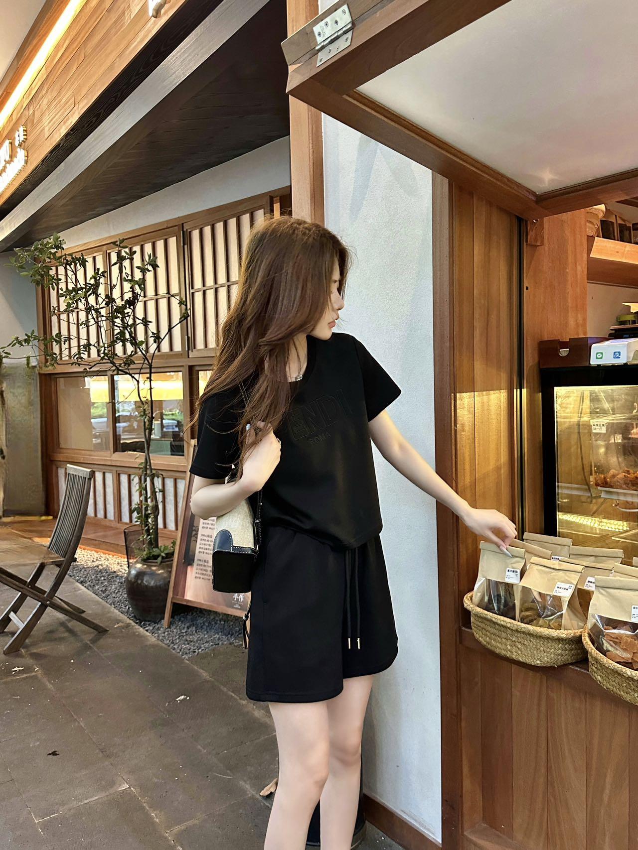b2c7512daee0b1ae76ccd20e49d9c4b5.jpg