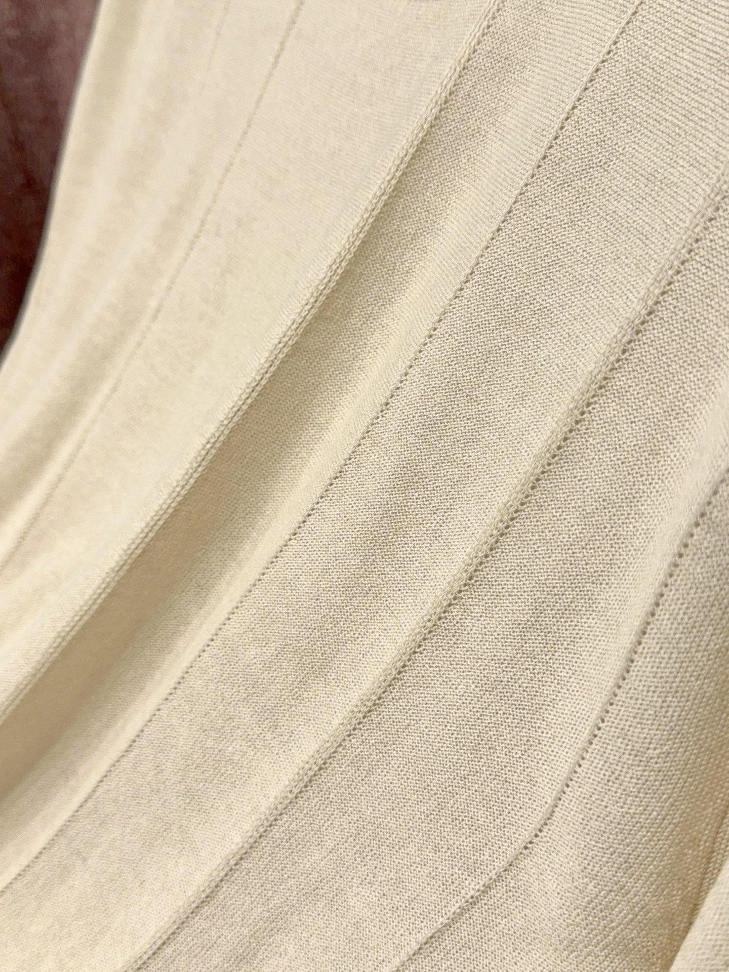 dc05414615d2f7857f3f2b1a7a2155e2.jpg