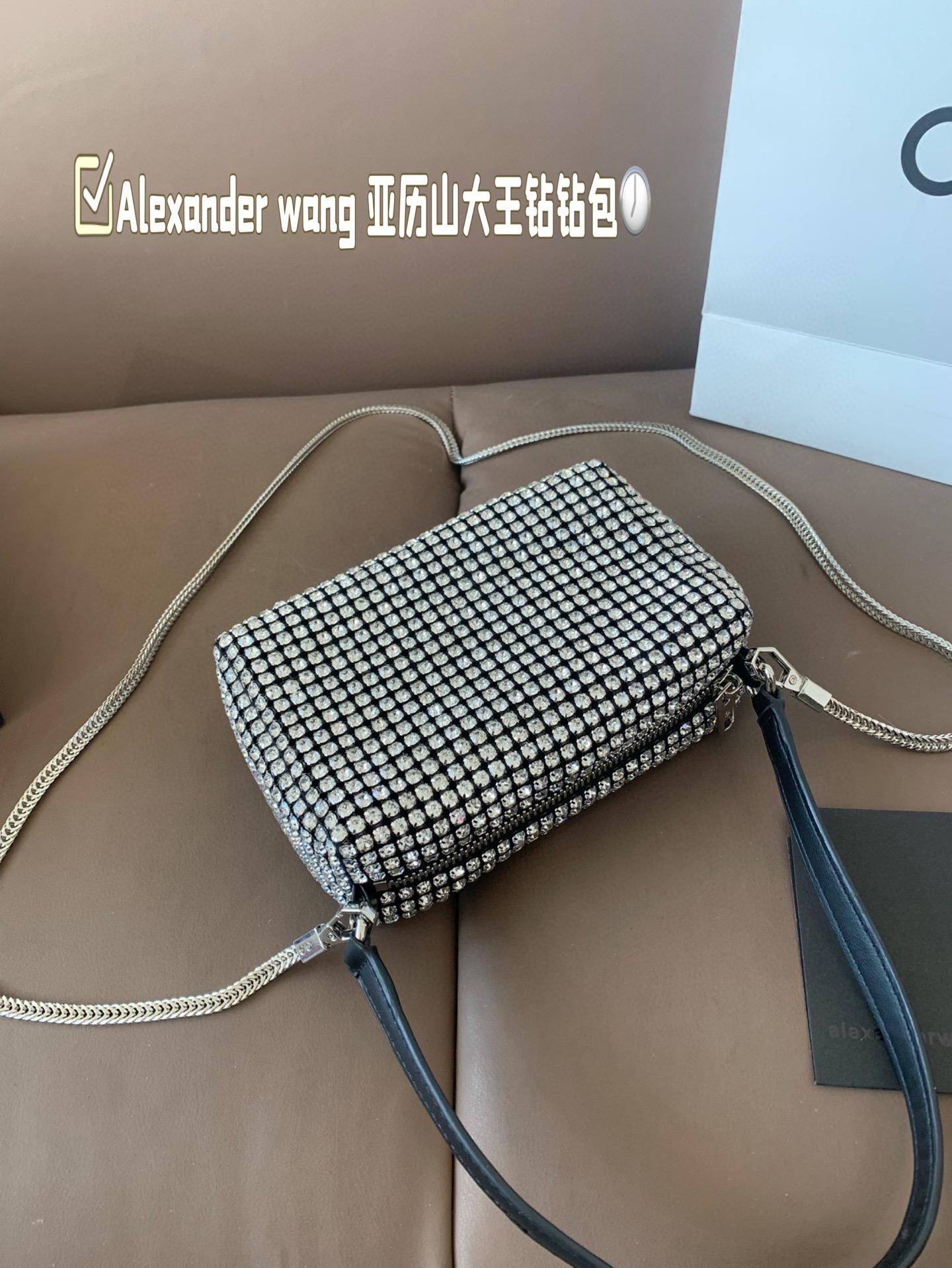 43fed9788e0db5fc190b144dc85f7a6f.jpg