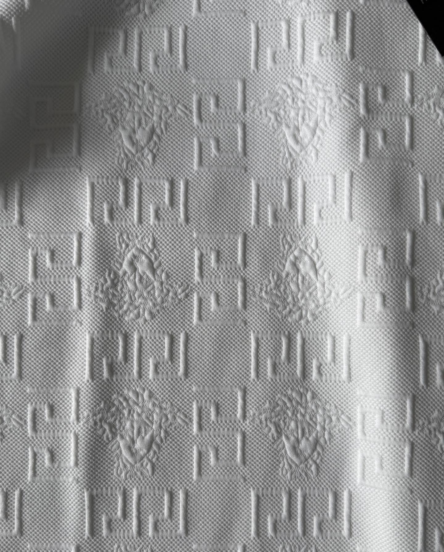 0340f2dd8a8a2da601a47cb3b16aba68.jpg