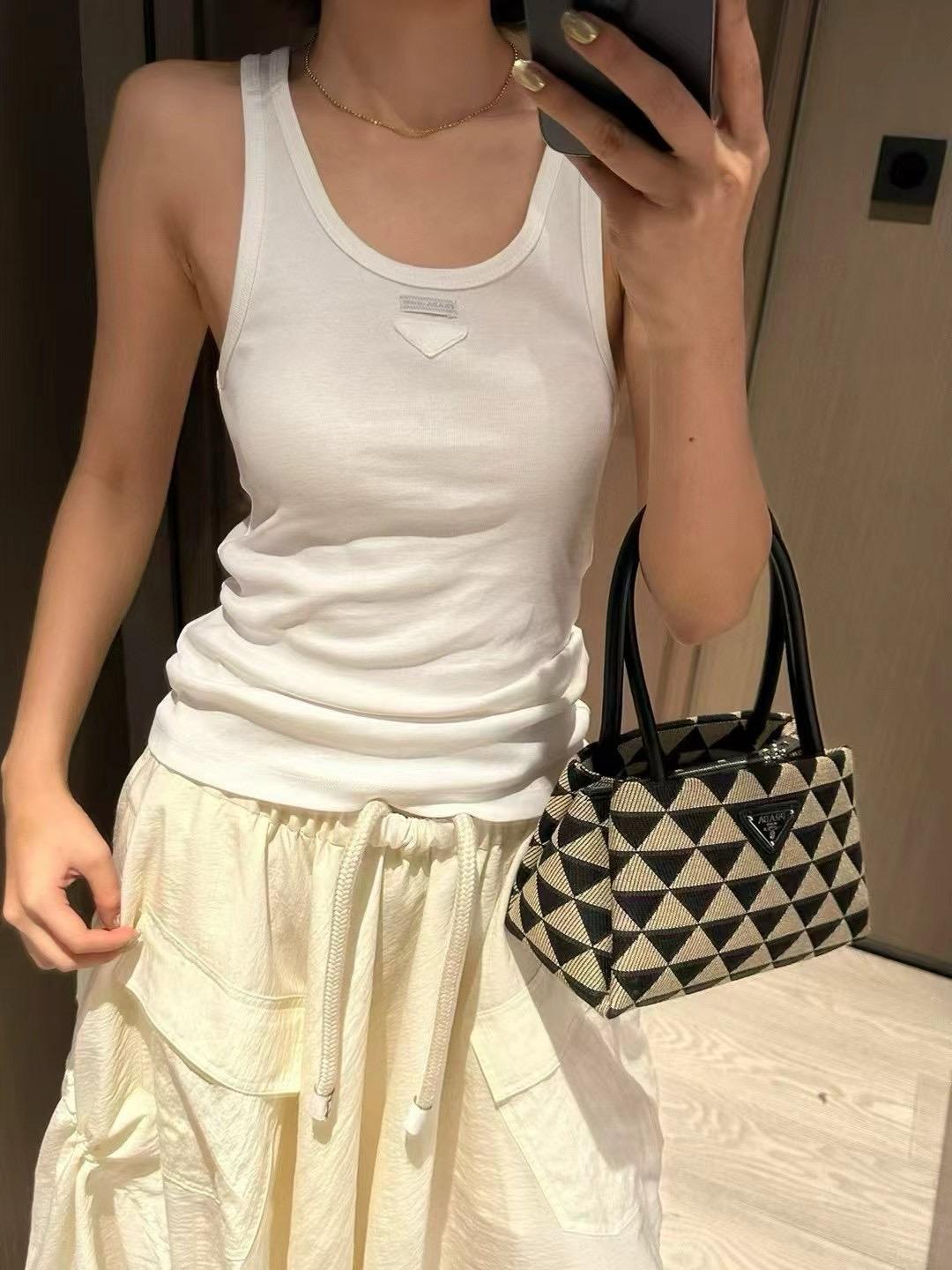 1c6c08ac12ac3a28930db12fa5551208.jpg