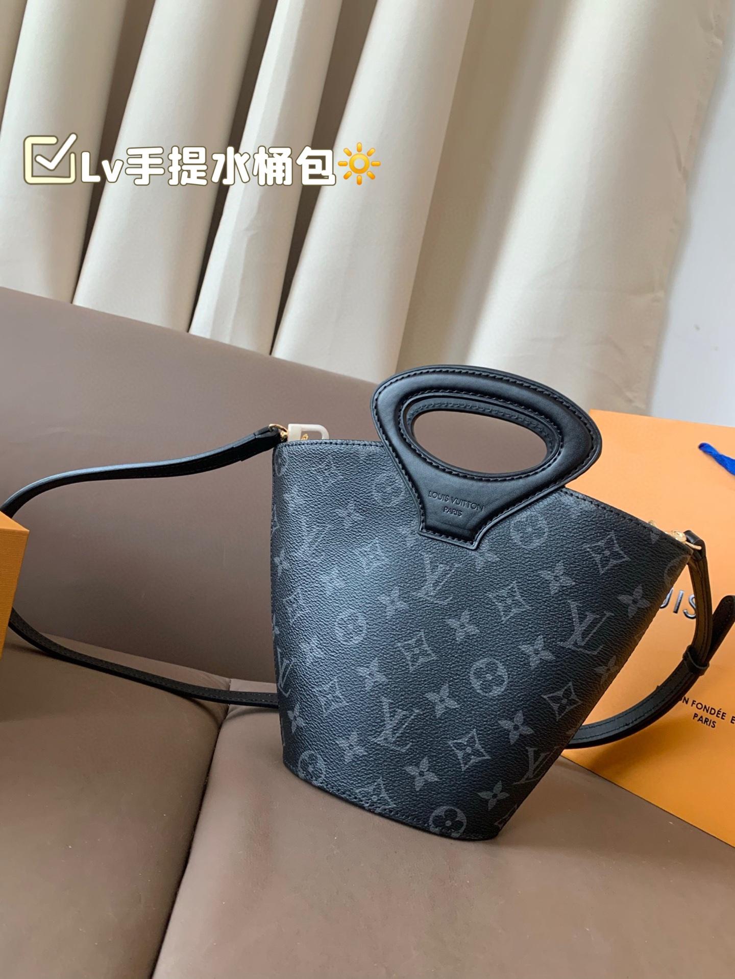 4cf8fd1edf689f7db323037e4cc0182a.jpg