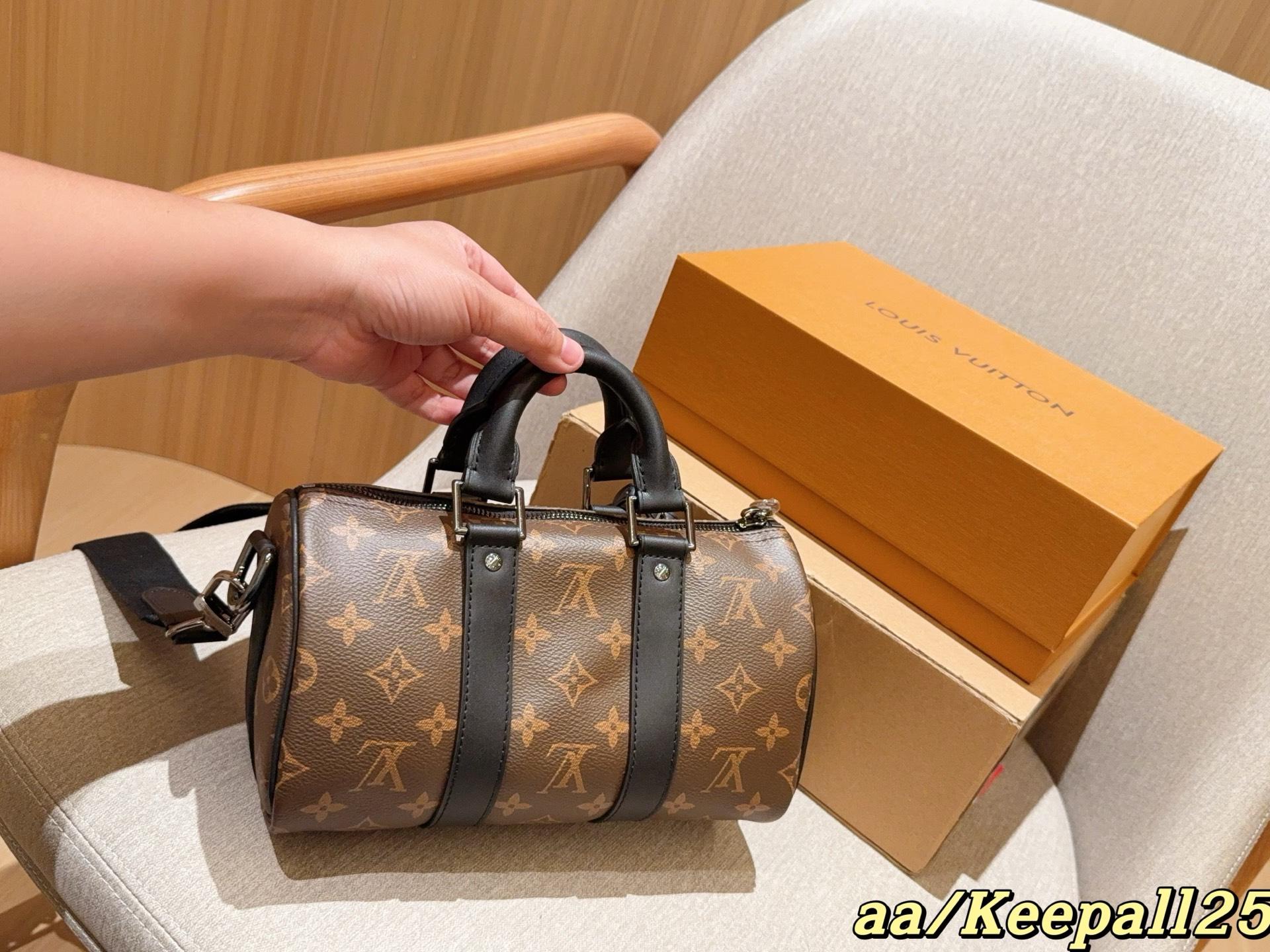 ff2f2601fb6fe95327a6b20a61ac8db3.jpg