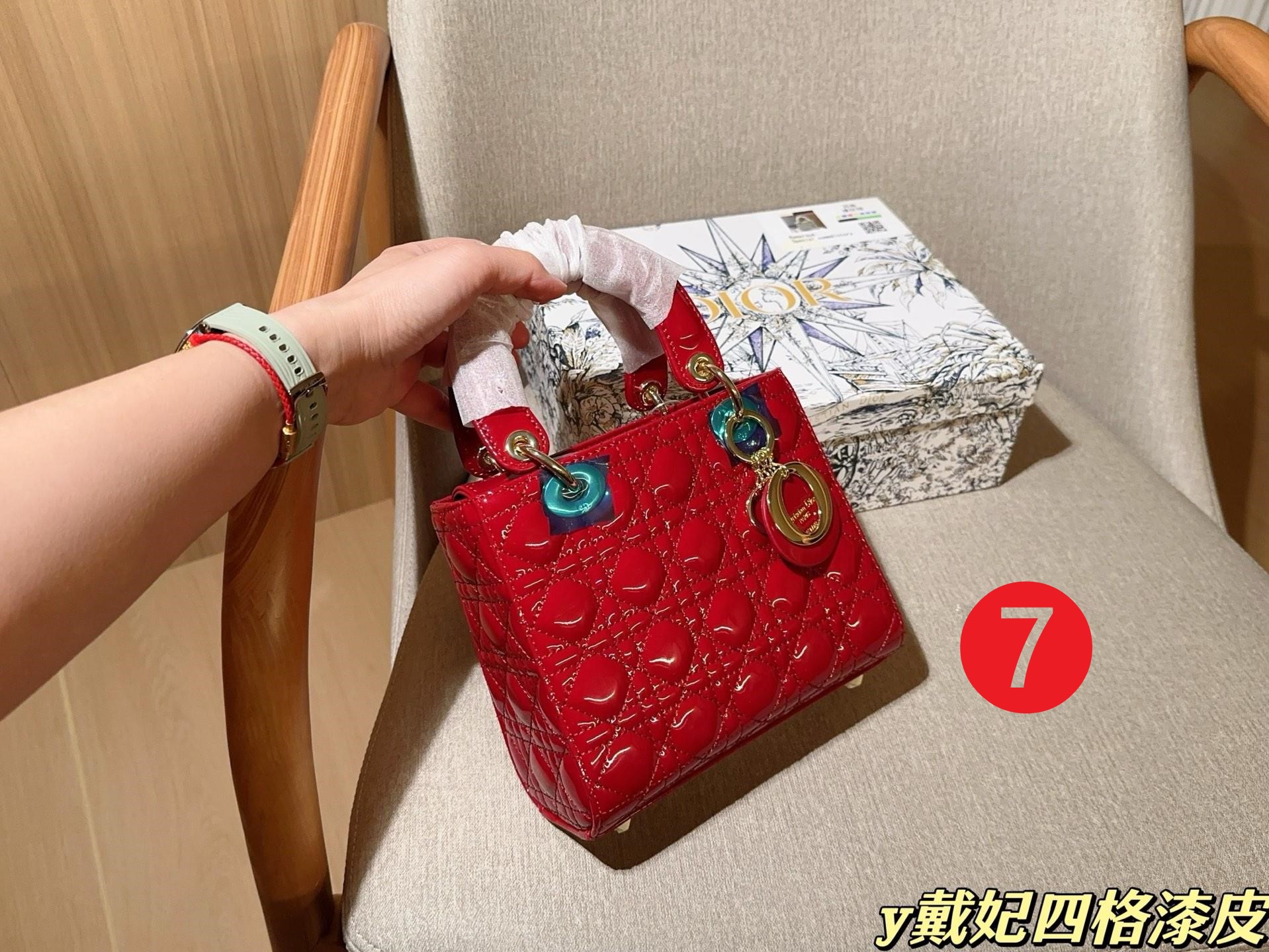 0113ebe1ef90ba59e62598d98428d683.jpg